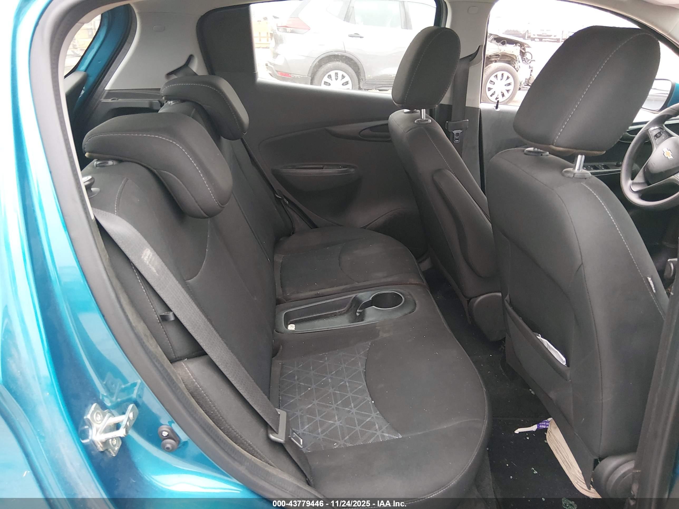 CHEVROLET SPARK image 8