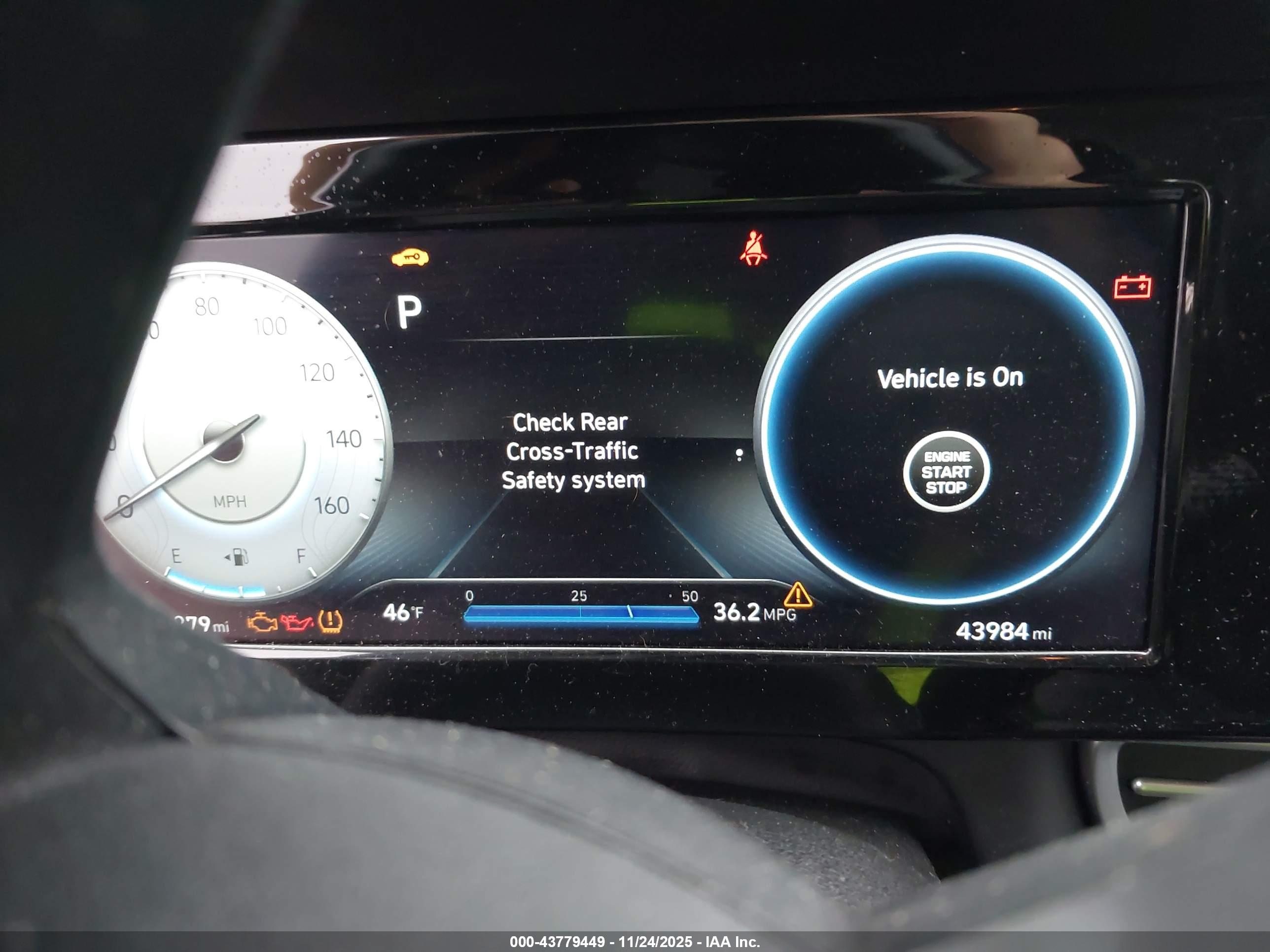 HYUNDAI ELANTRA image 7