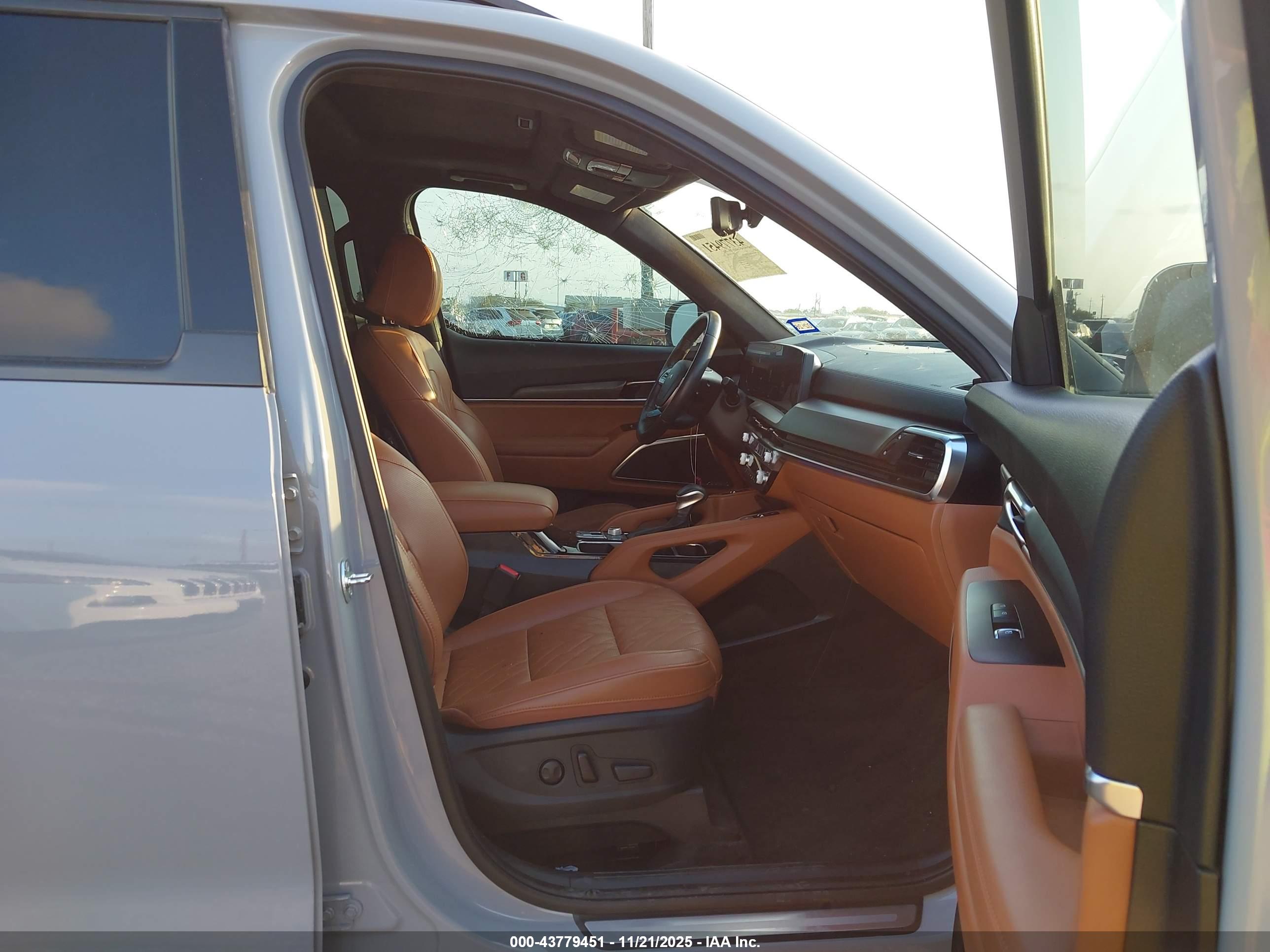 KIA TELLURIDE image 5