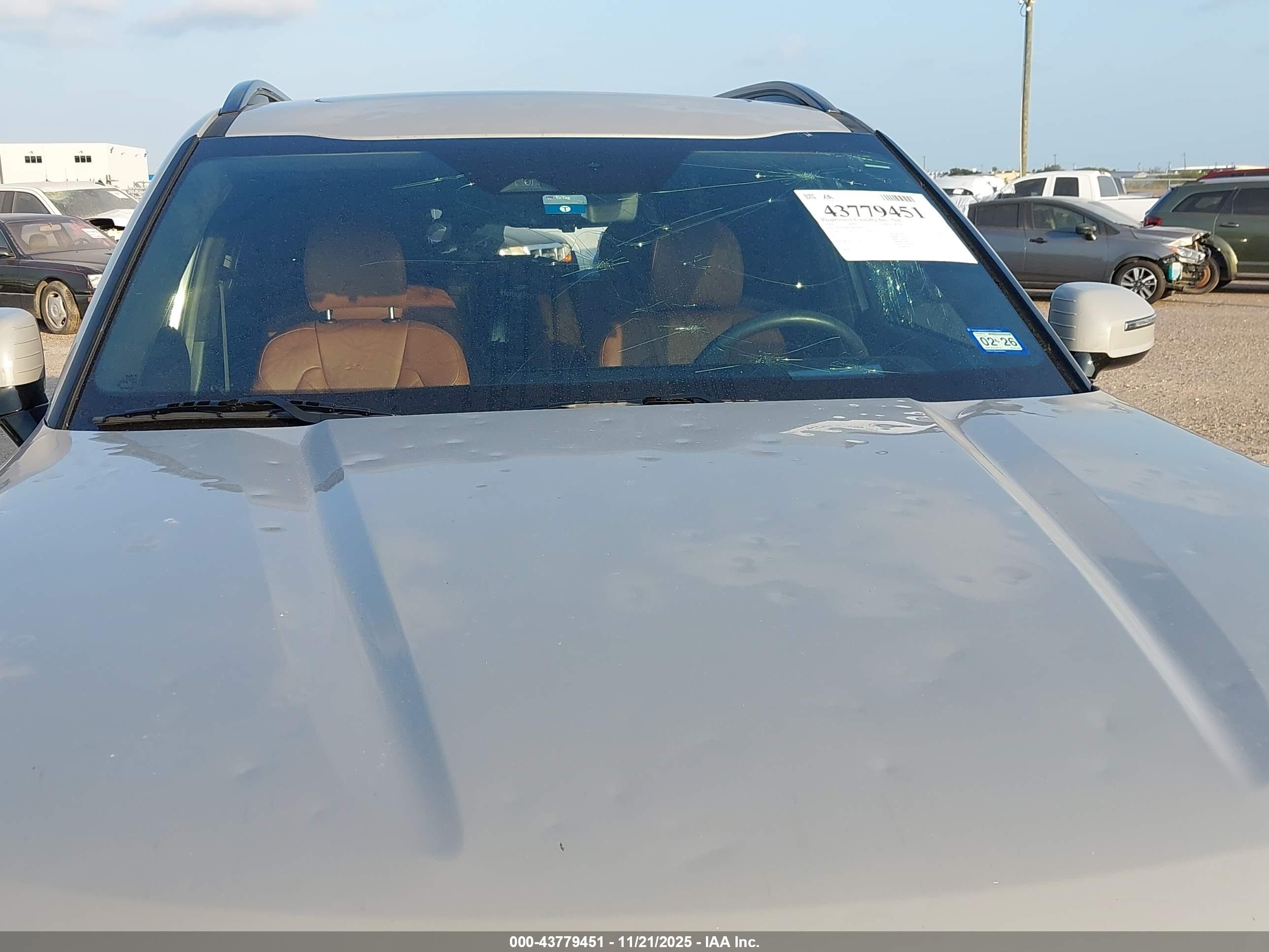 KIA TELLURIDE image 6