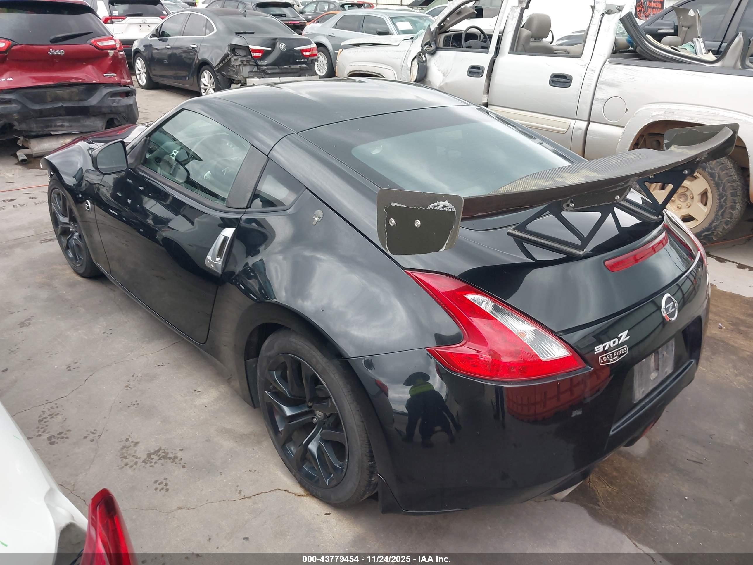 NISSAN 370Z image 3