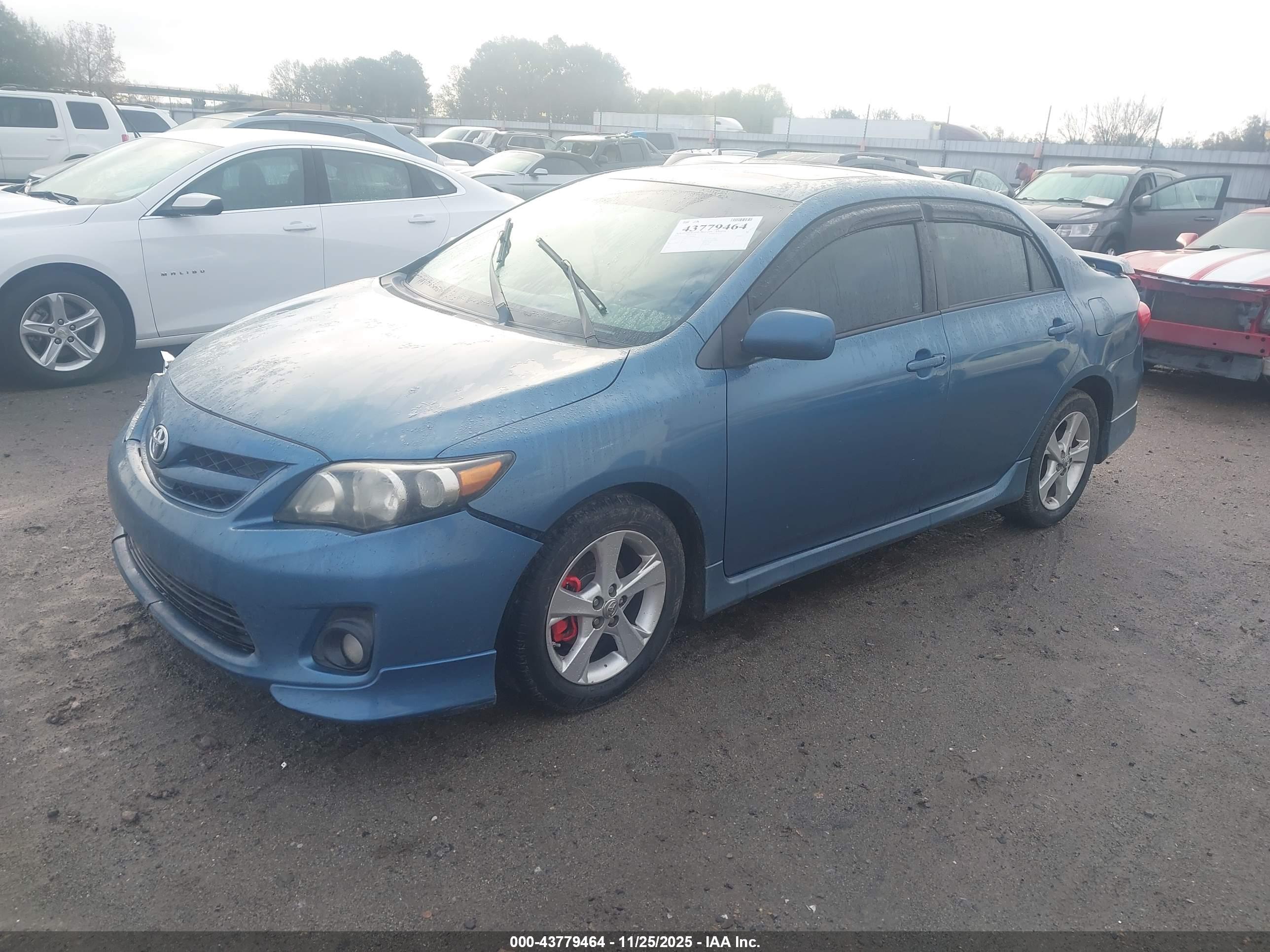 TOYOTA COROLLA image 2