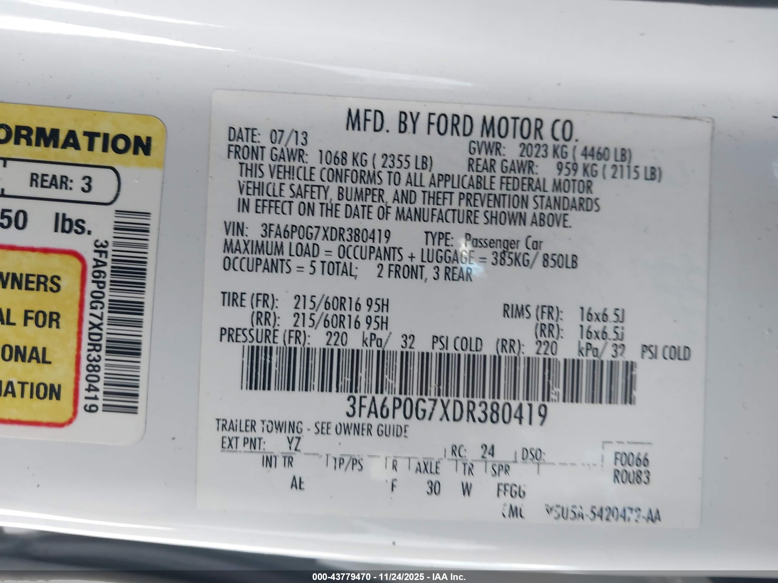 FORD FUSION image 9