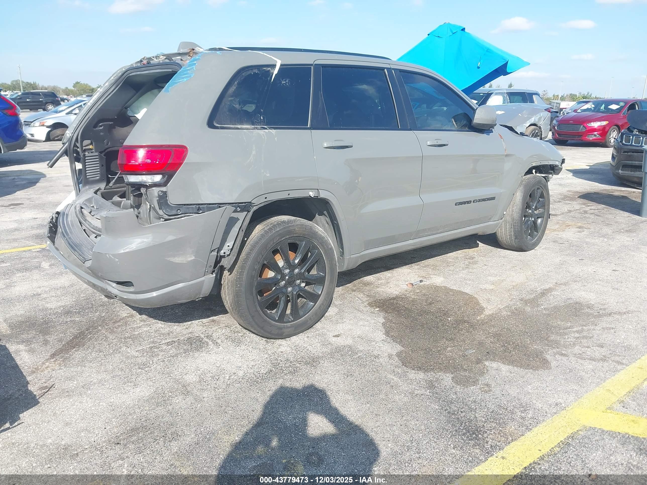 JEEP GRAND image 4