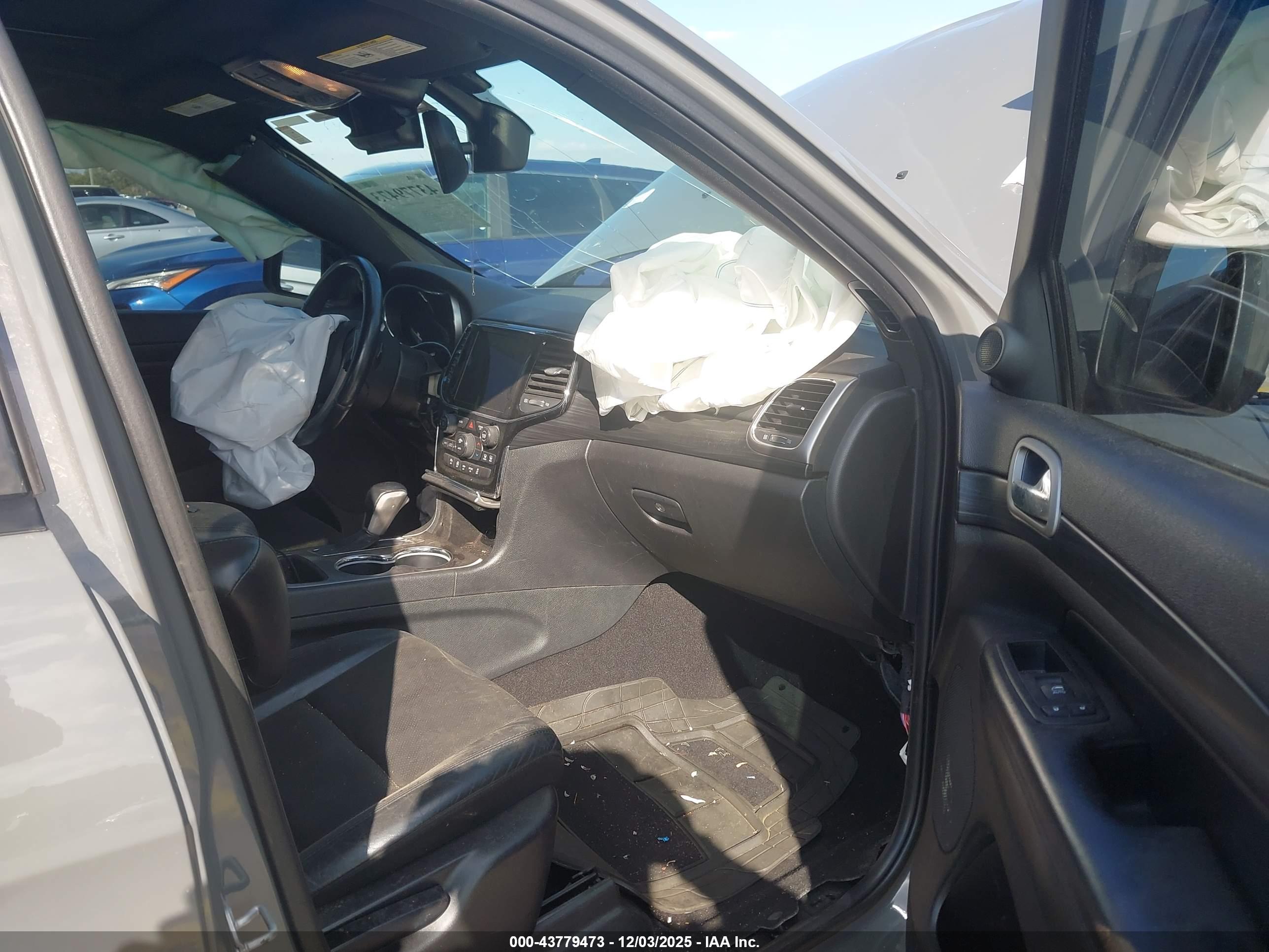 JEEP GRAND image 5