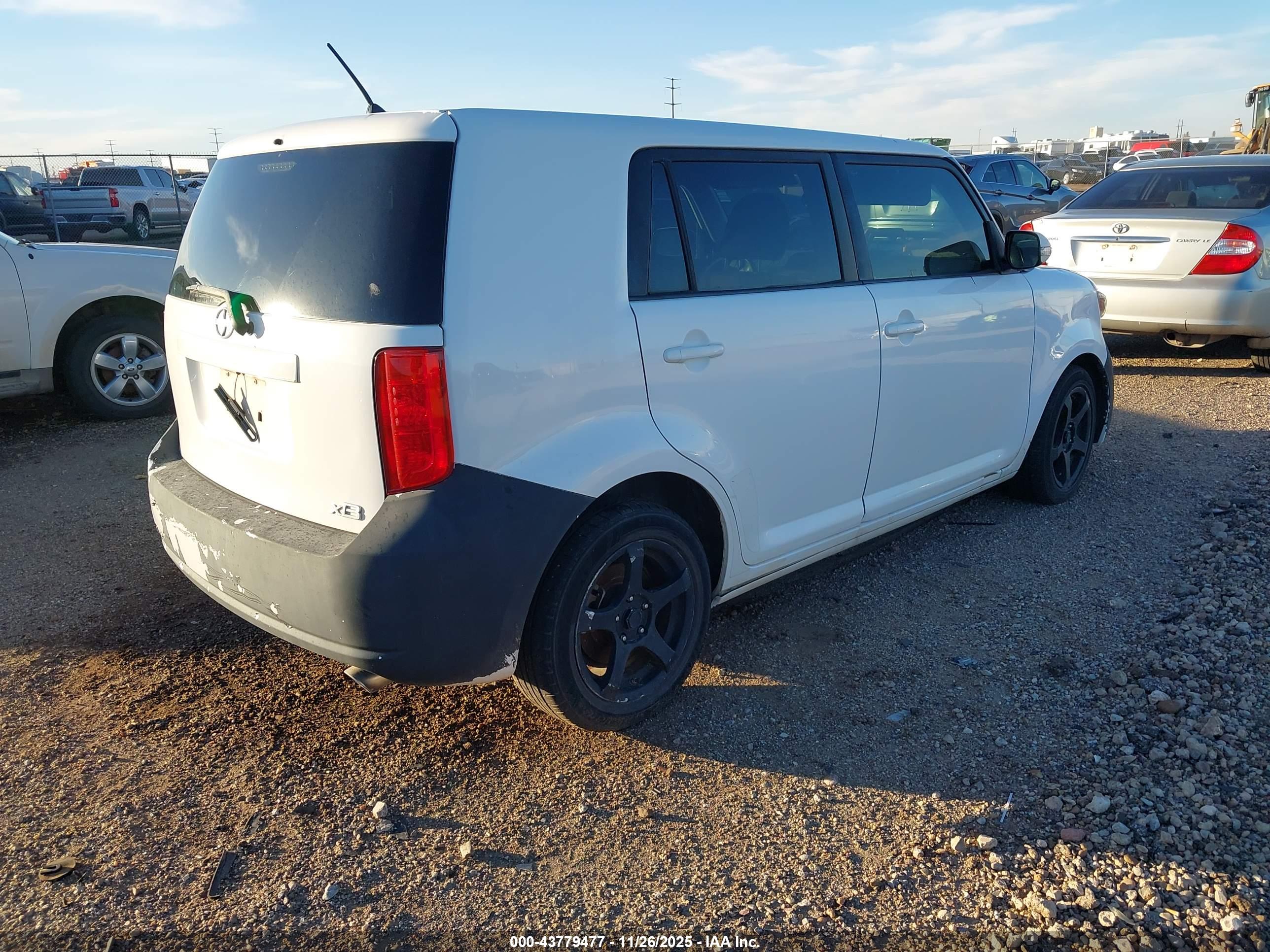 SCION XB image 4