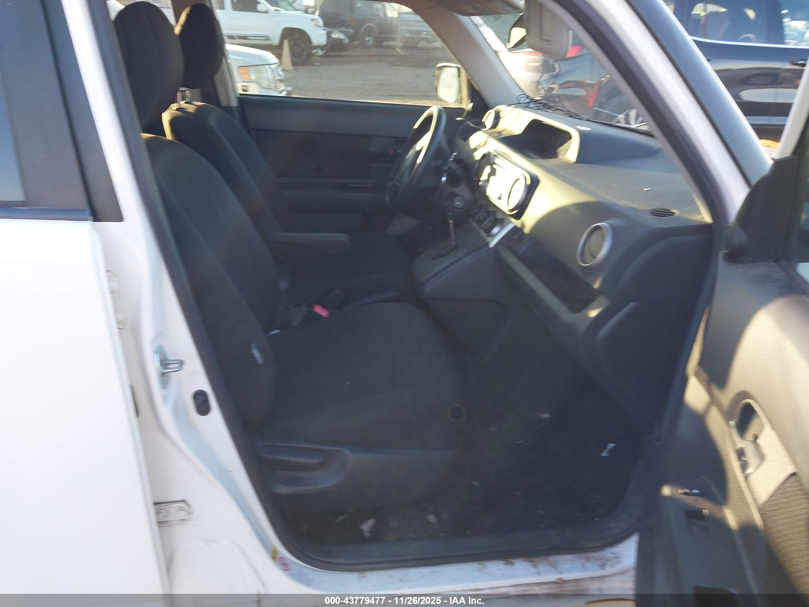SCION XB image 5