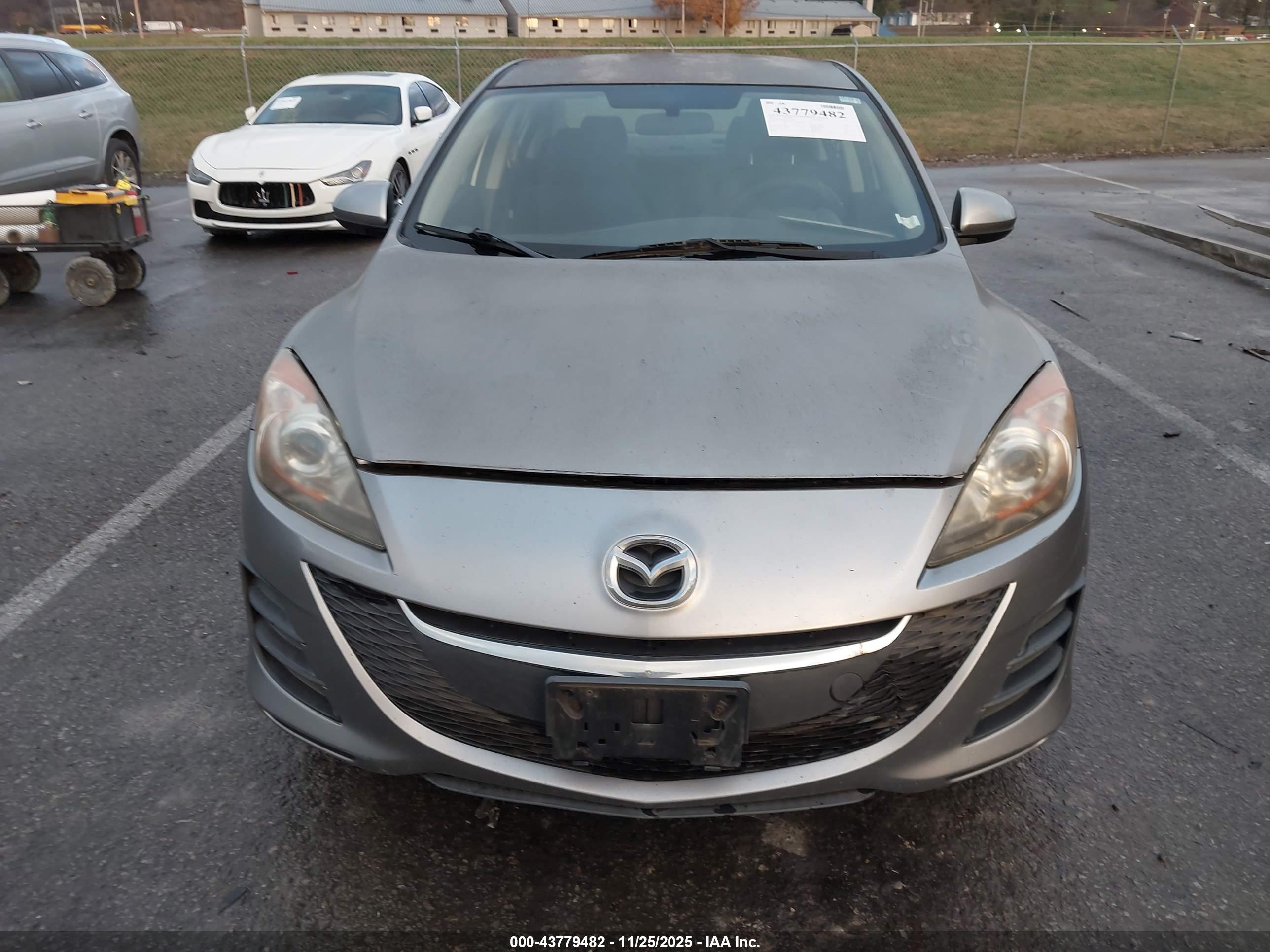 MAZDA MAZDA3 image 6