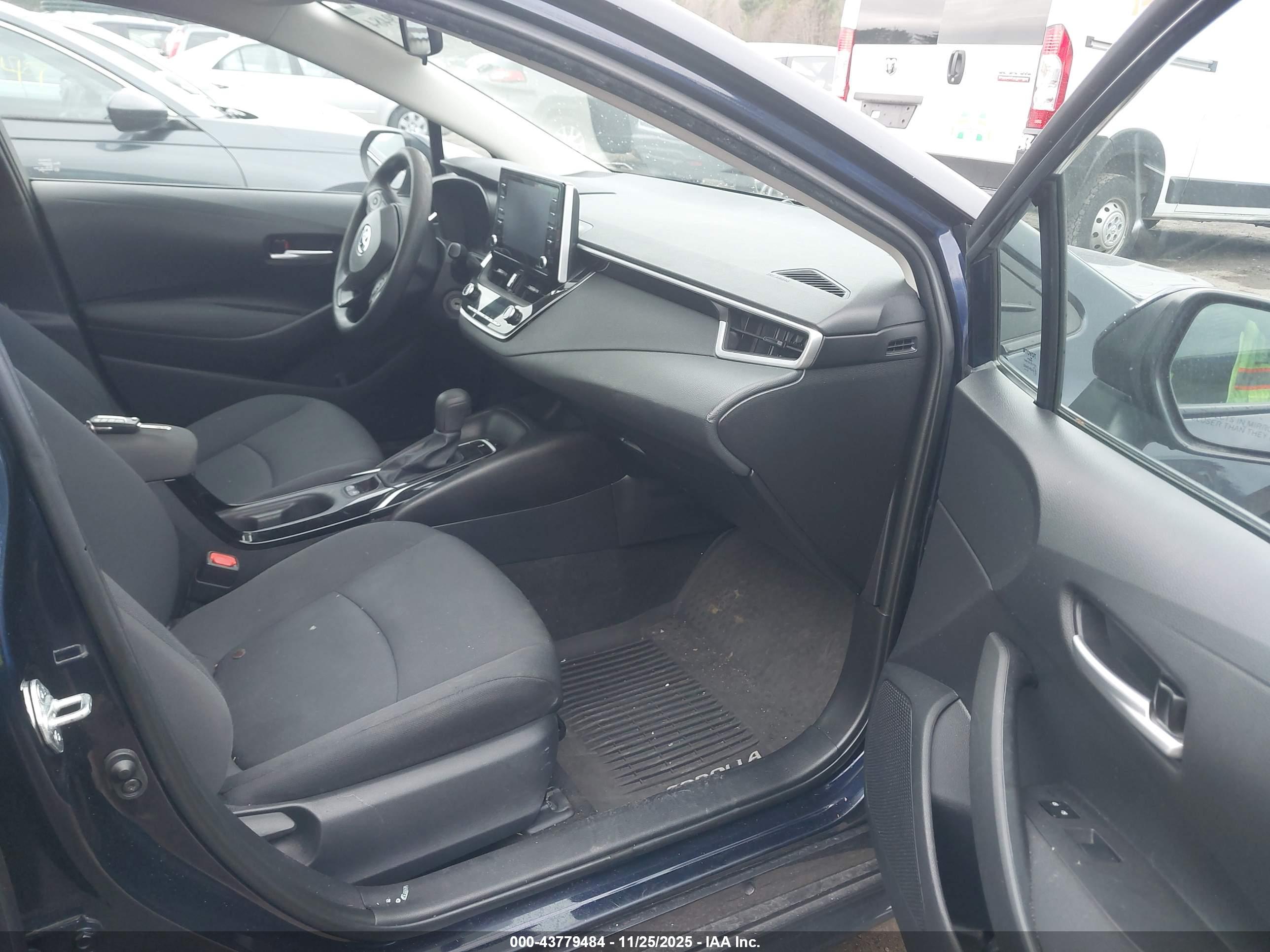 TOYOTA COROLLA image 5