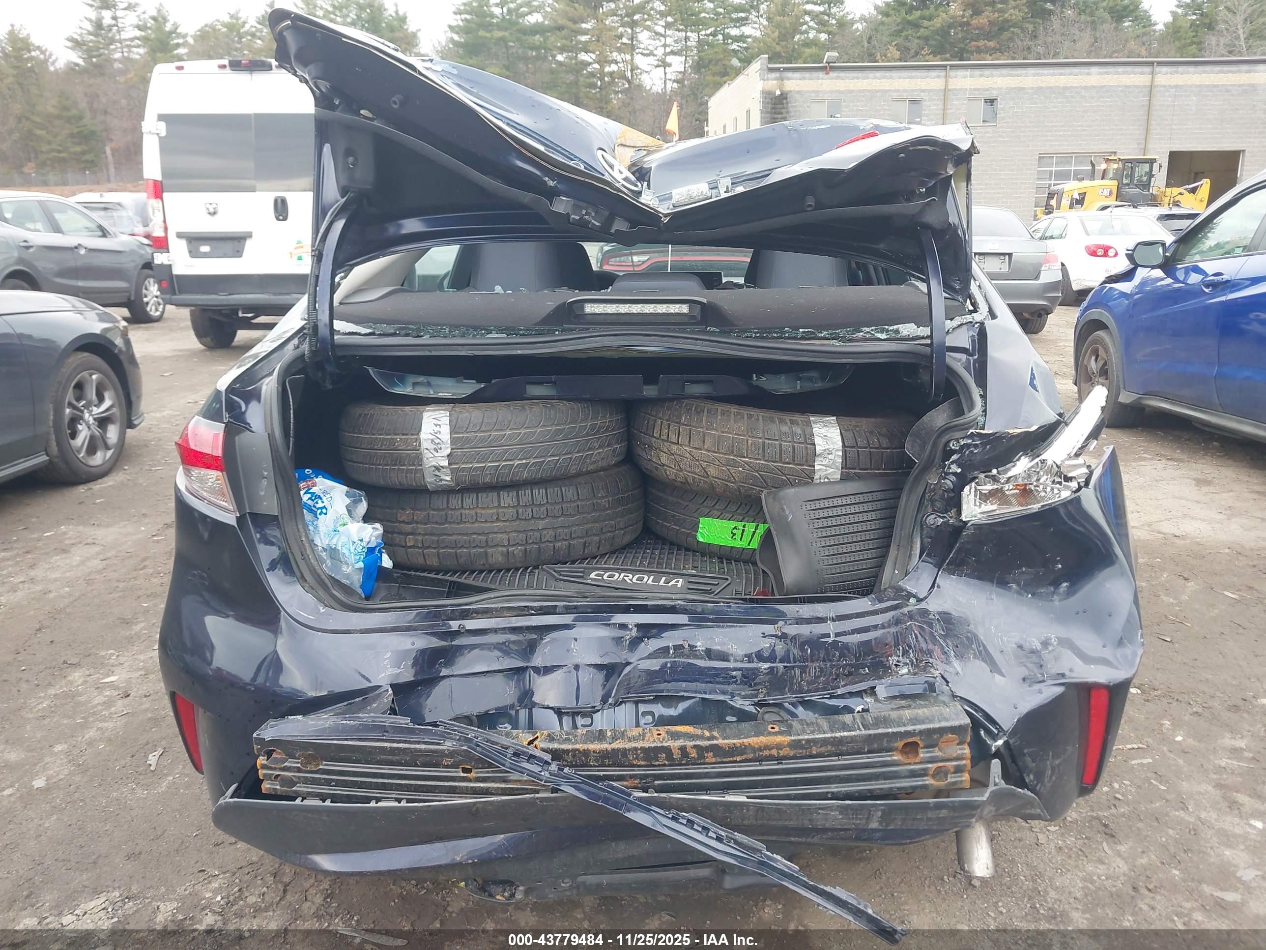 TOYOTA COROLLA image 6