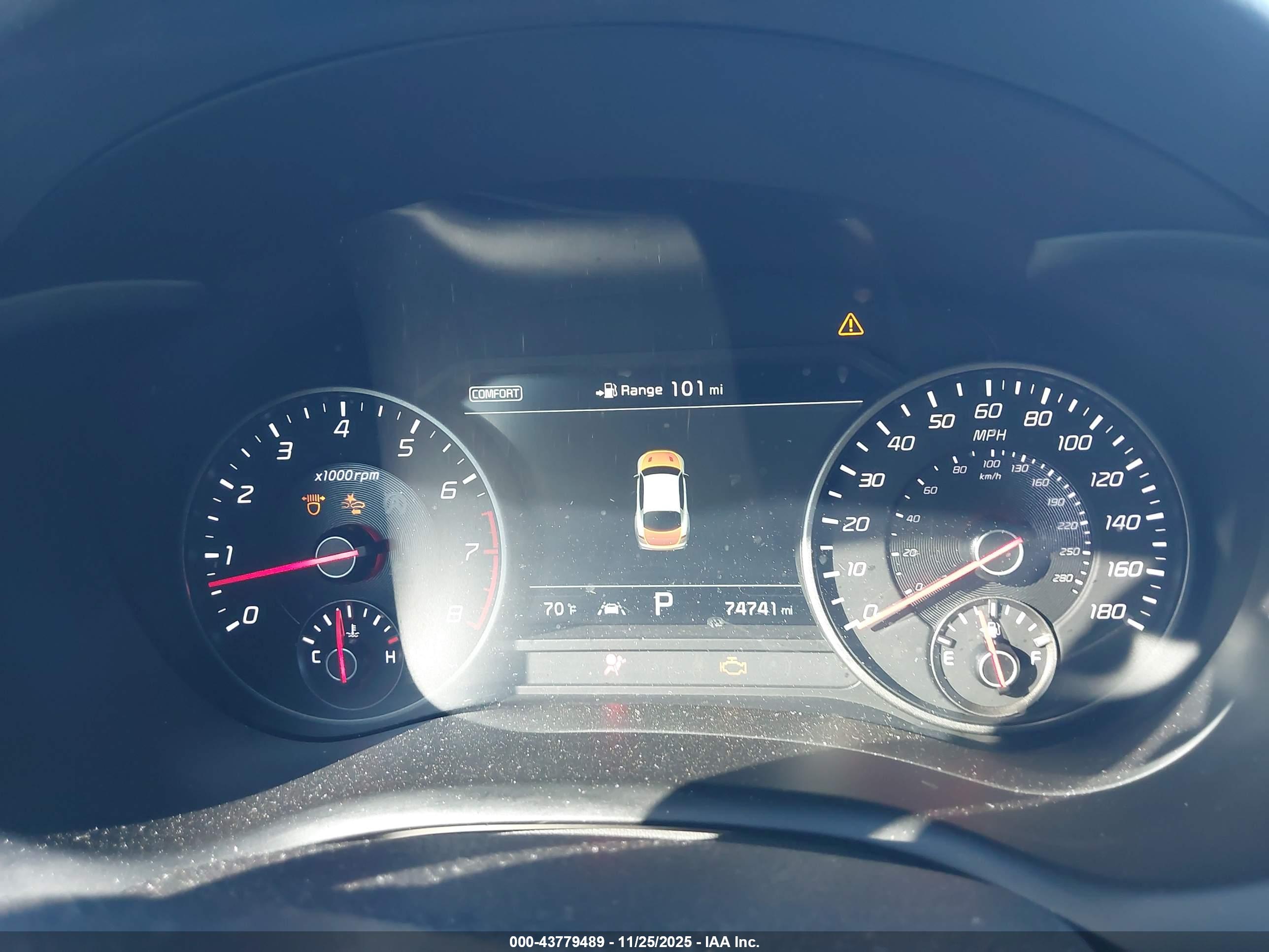 KIA STINGER image 7