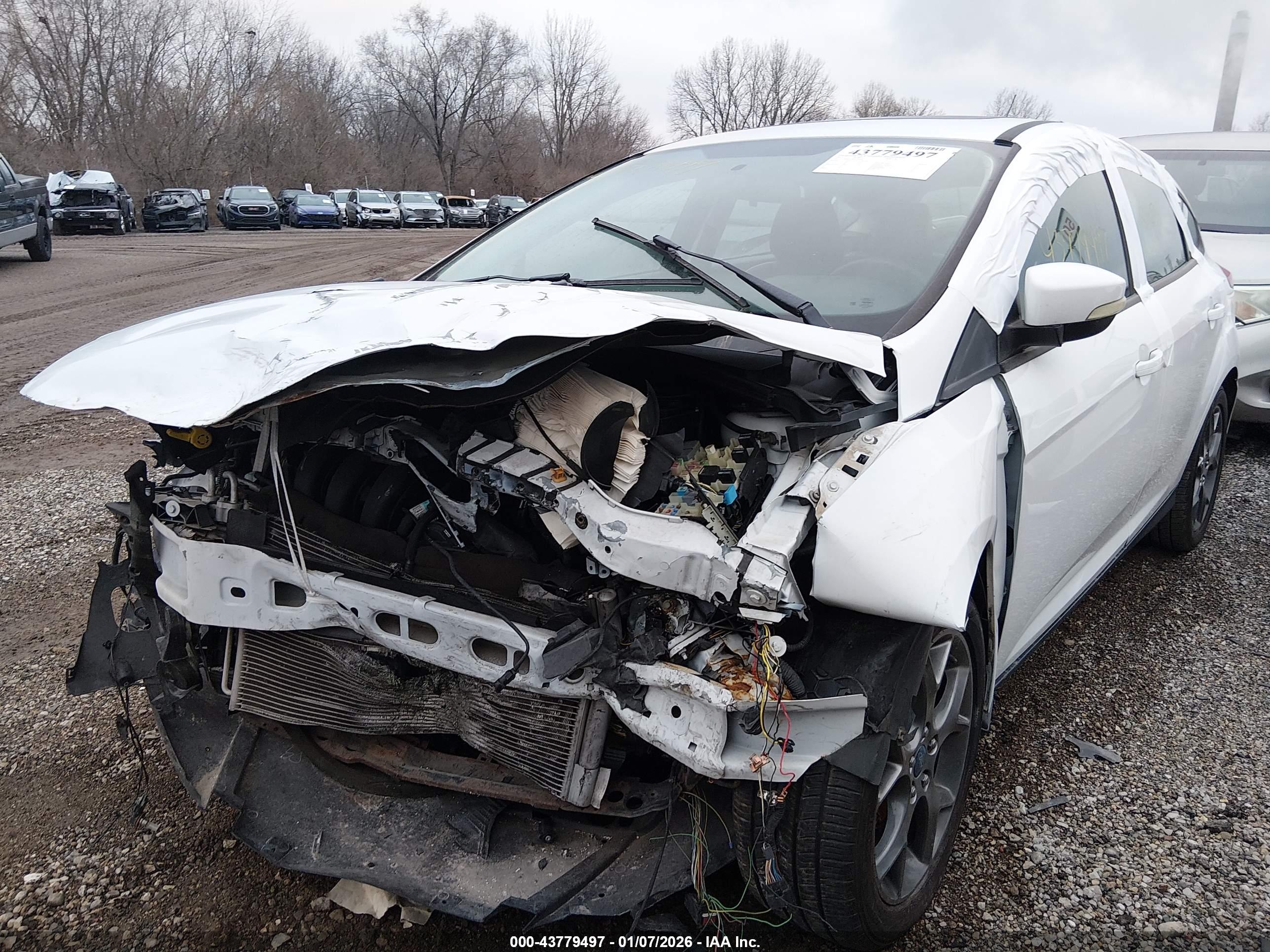 FORD FOCUS image 6