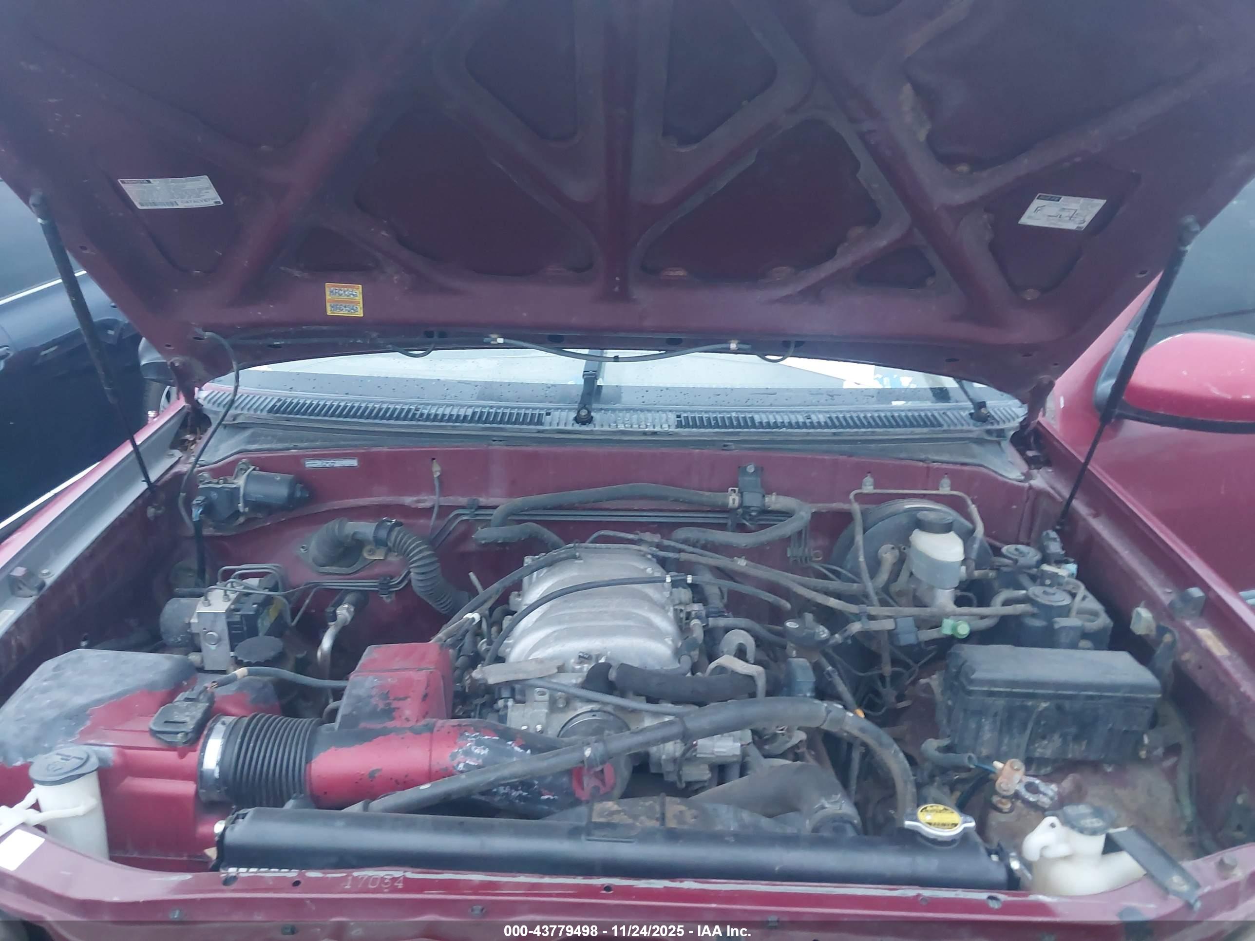TOYOTA TUNDRA image 10