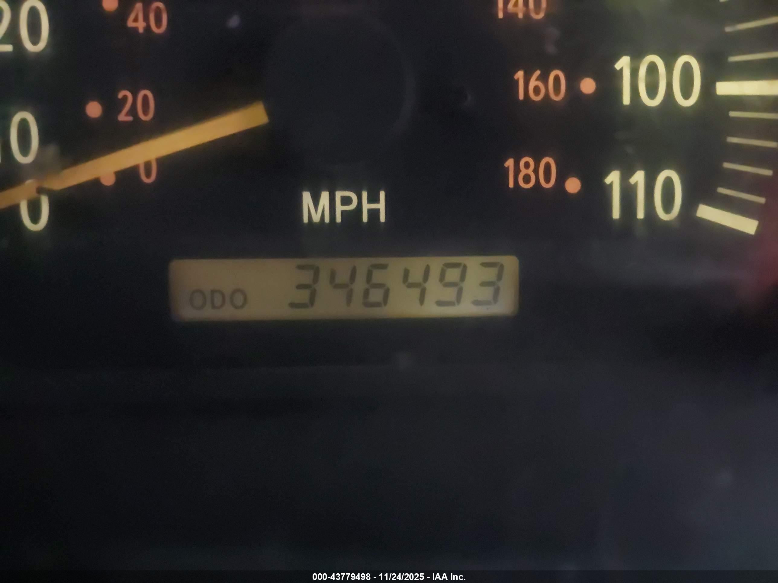 TOYOTA TUNDRA image 7