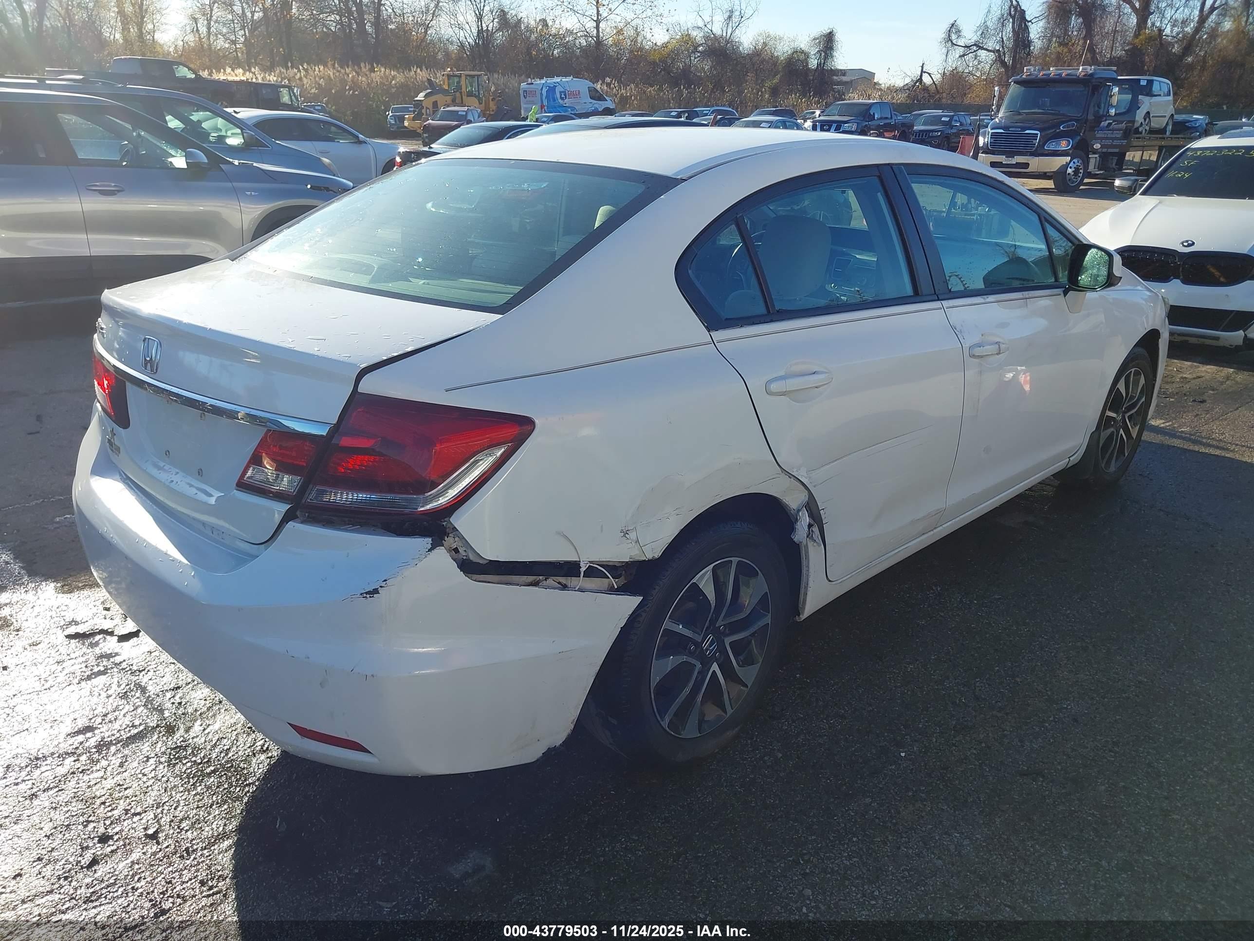 HONDA CIVIC image 4