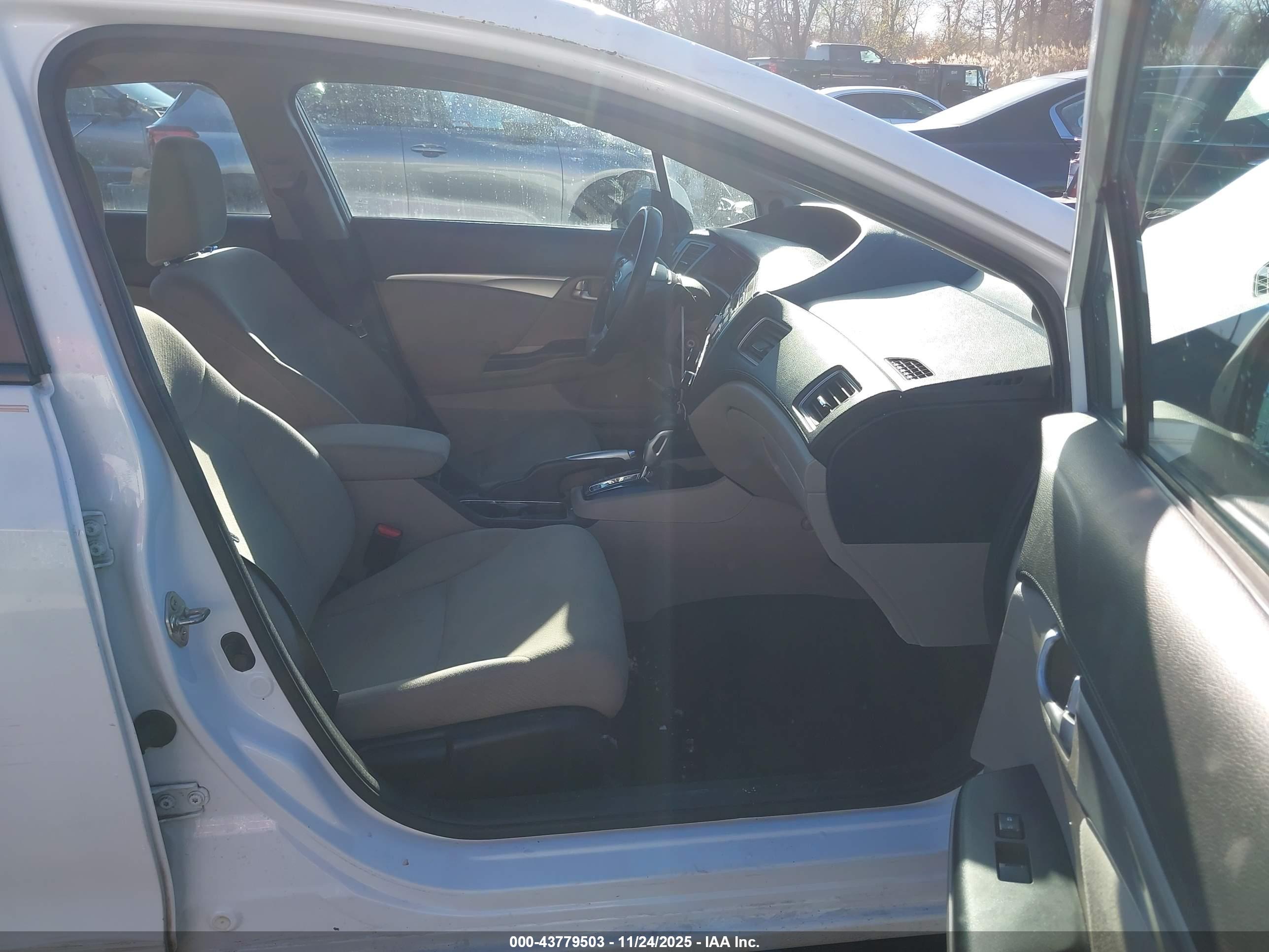 HONDA CIVIC image 5
