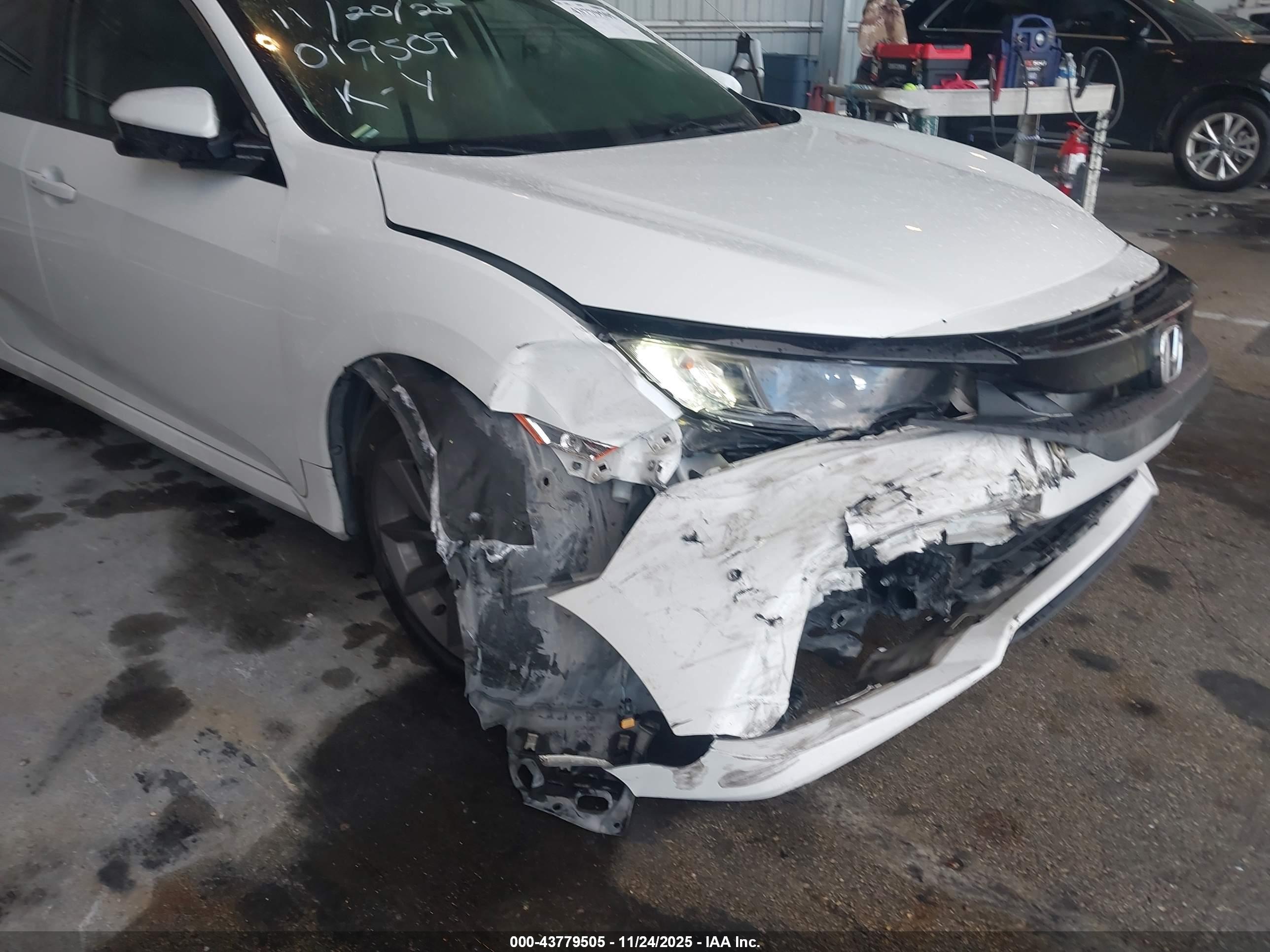 HONDA CIVIC image 6