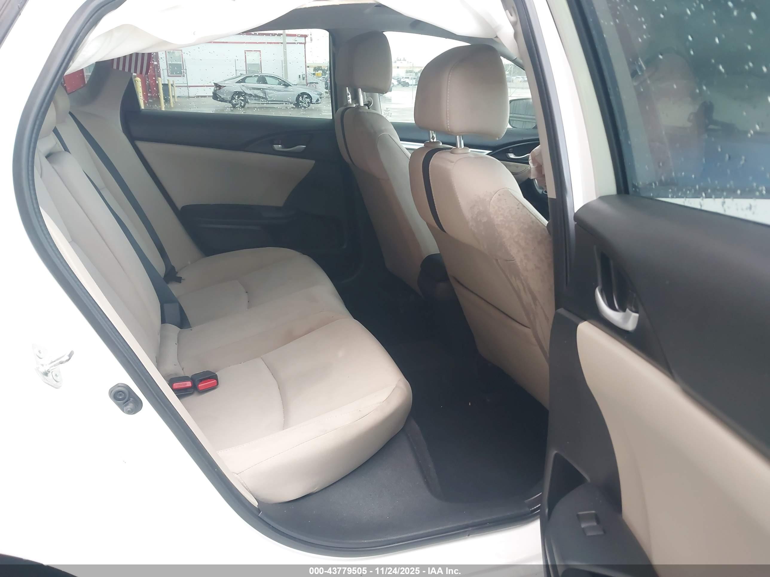 HONDA CIVIC image 8