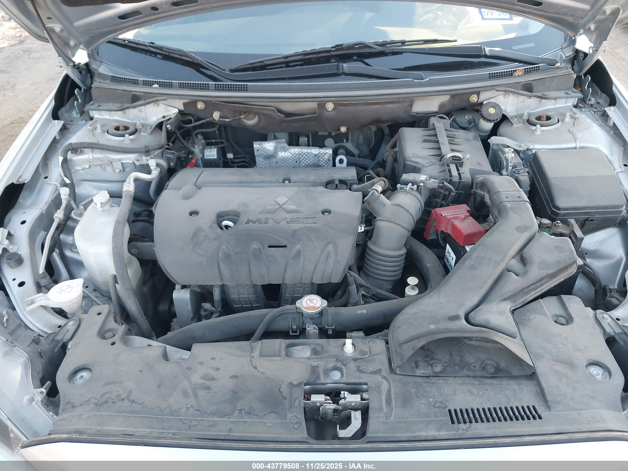 MITSUBISHI LANCER image 10