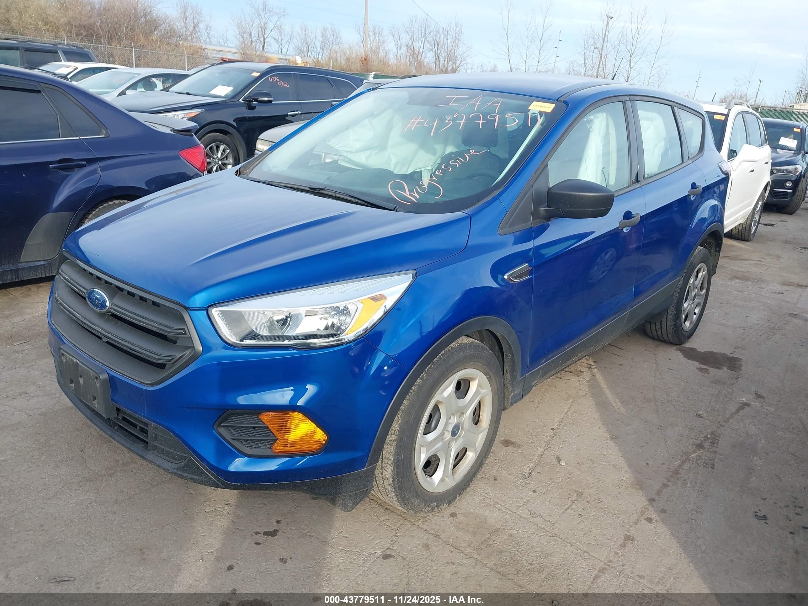 FORD ESCAPE image 2