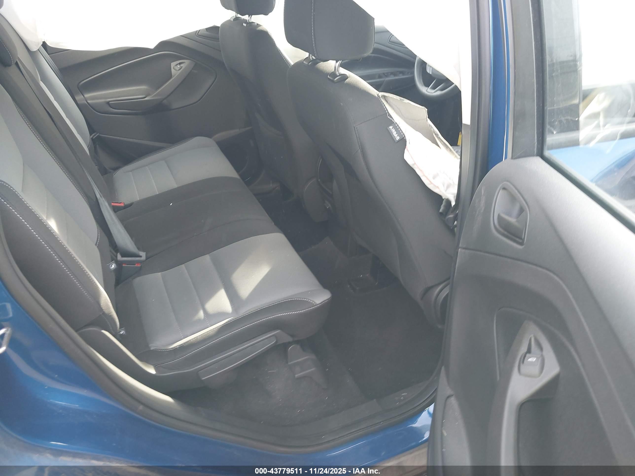 FORD ESCAPE image 8