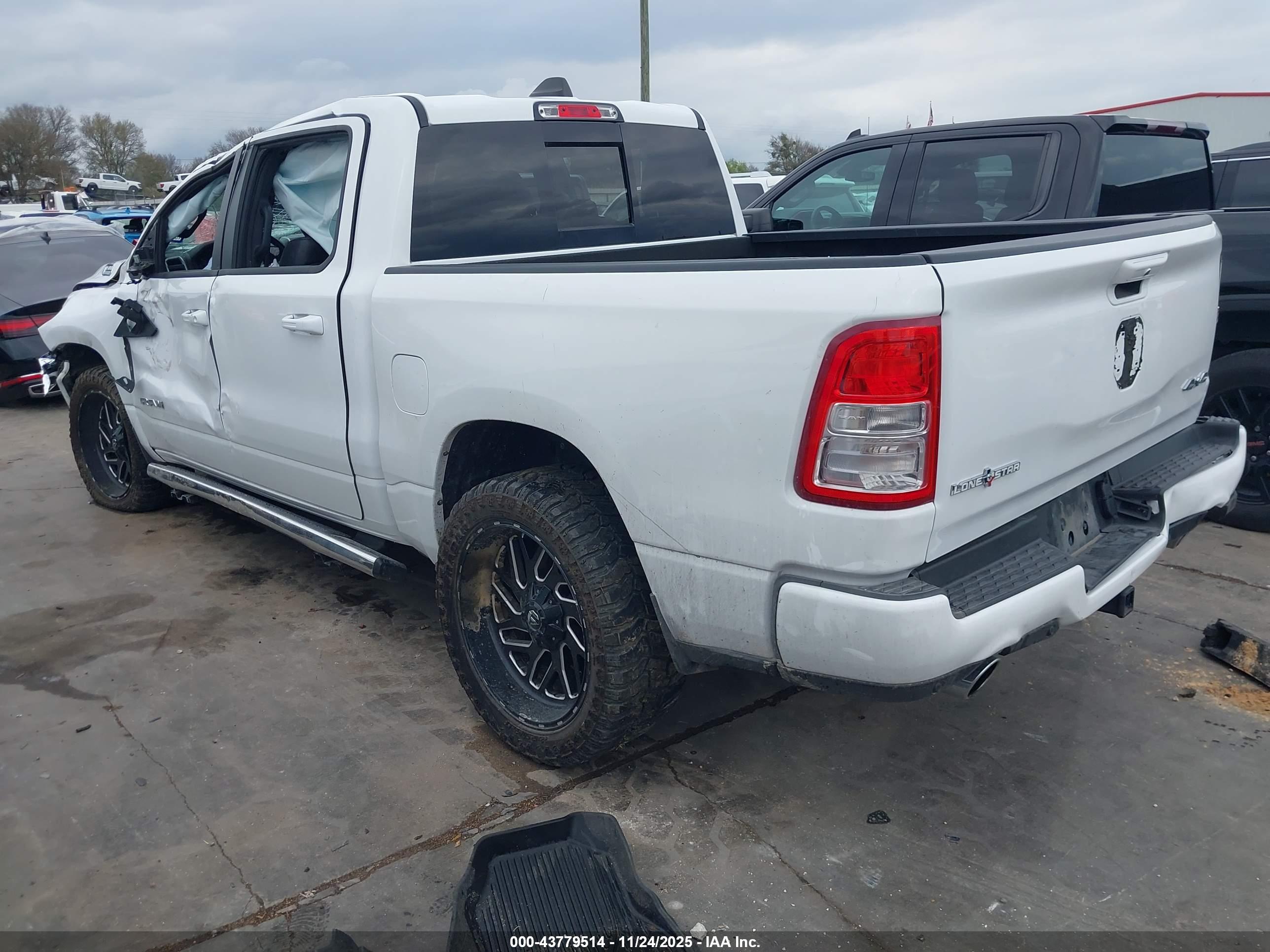 RAM 1500 image 3