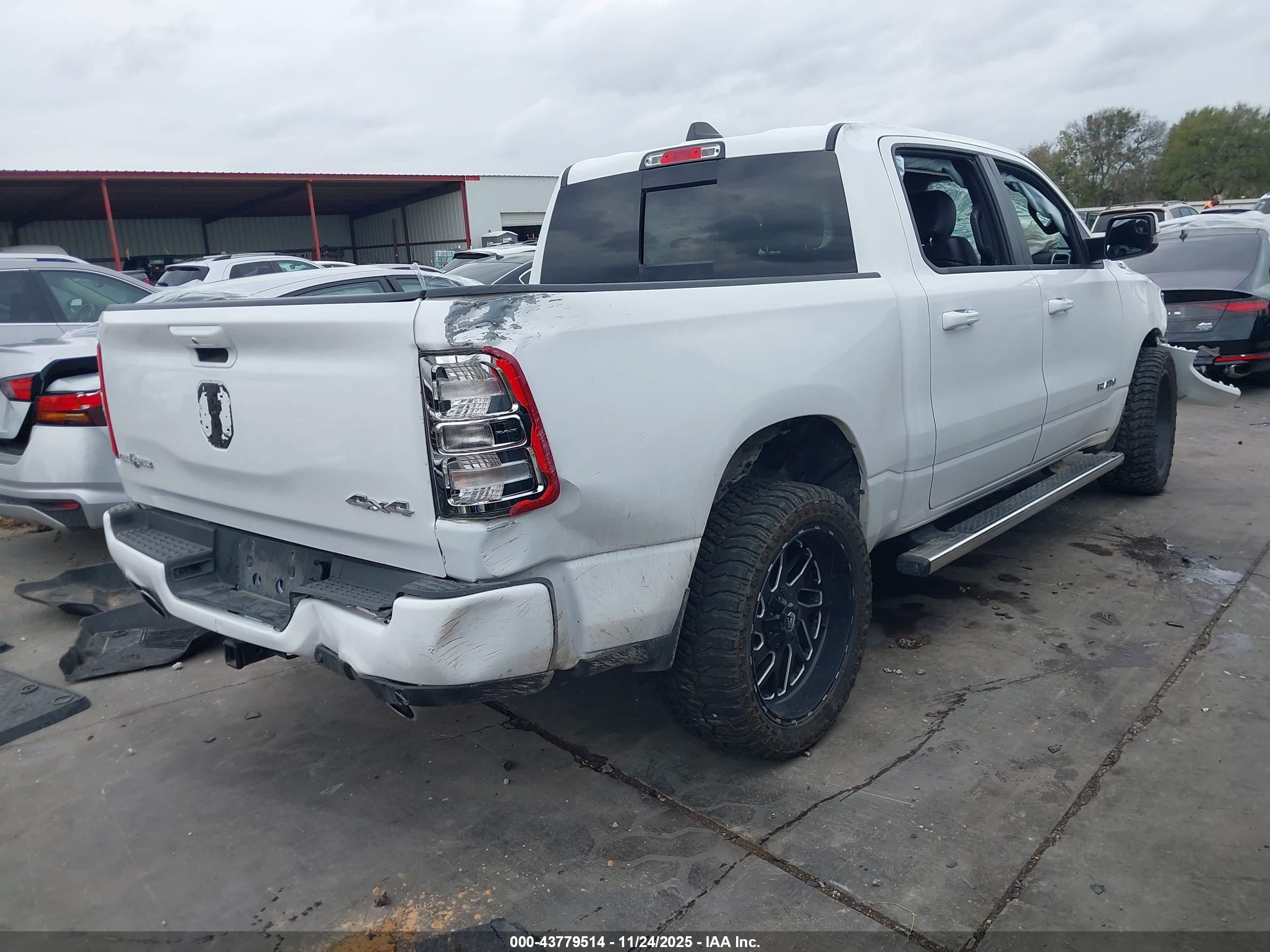 RAM 1500 image 4