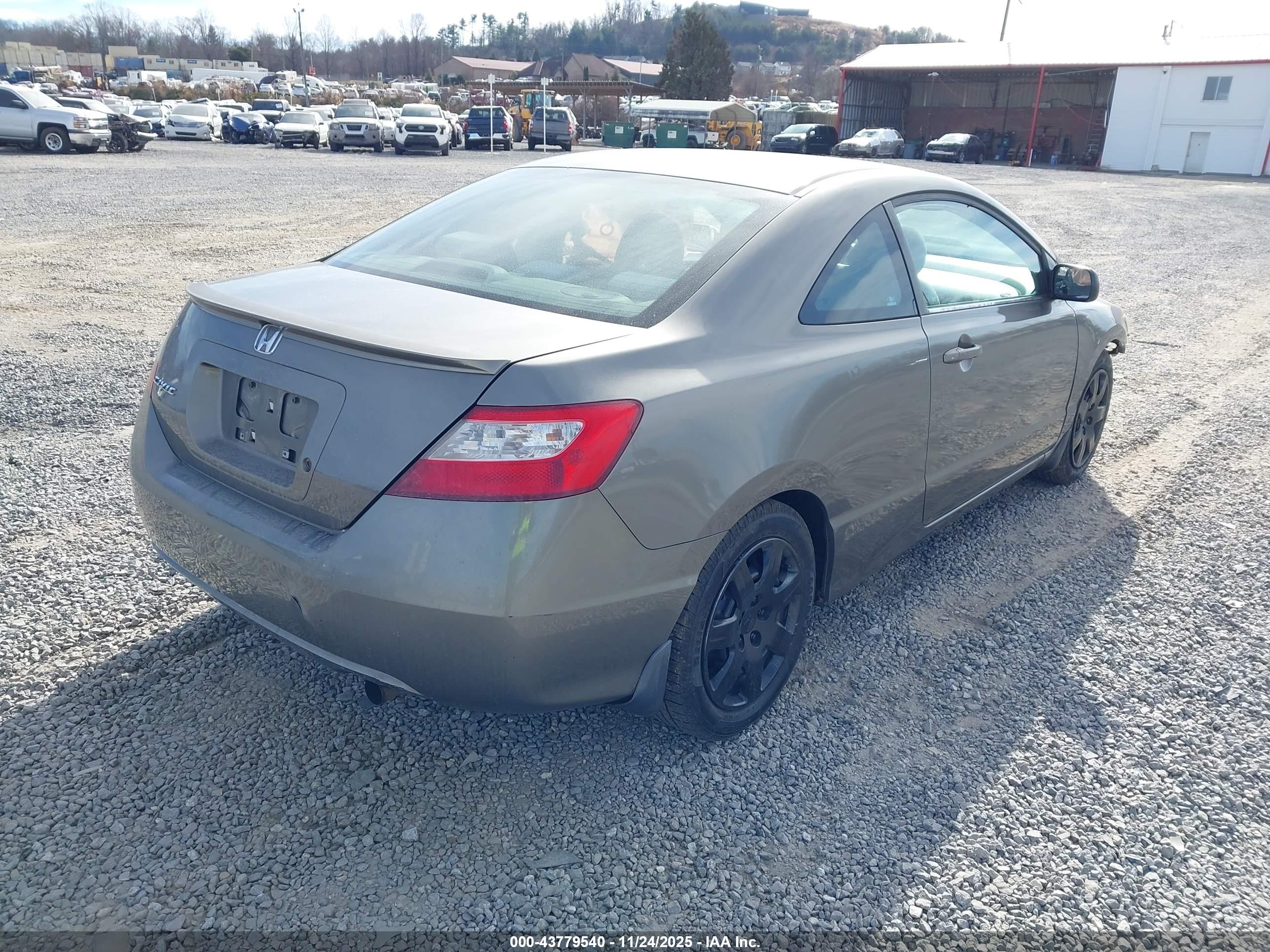 HONDA CIVIC image 4