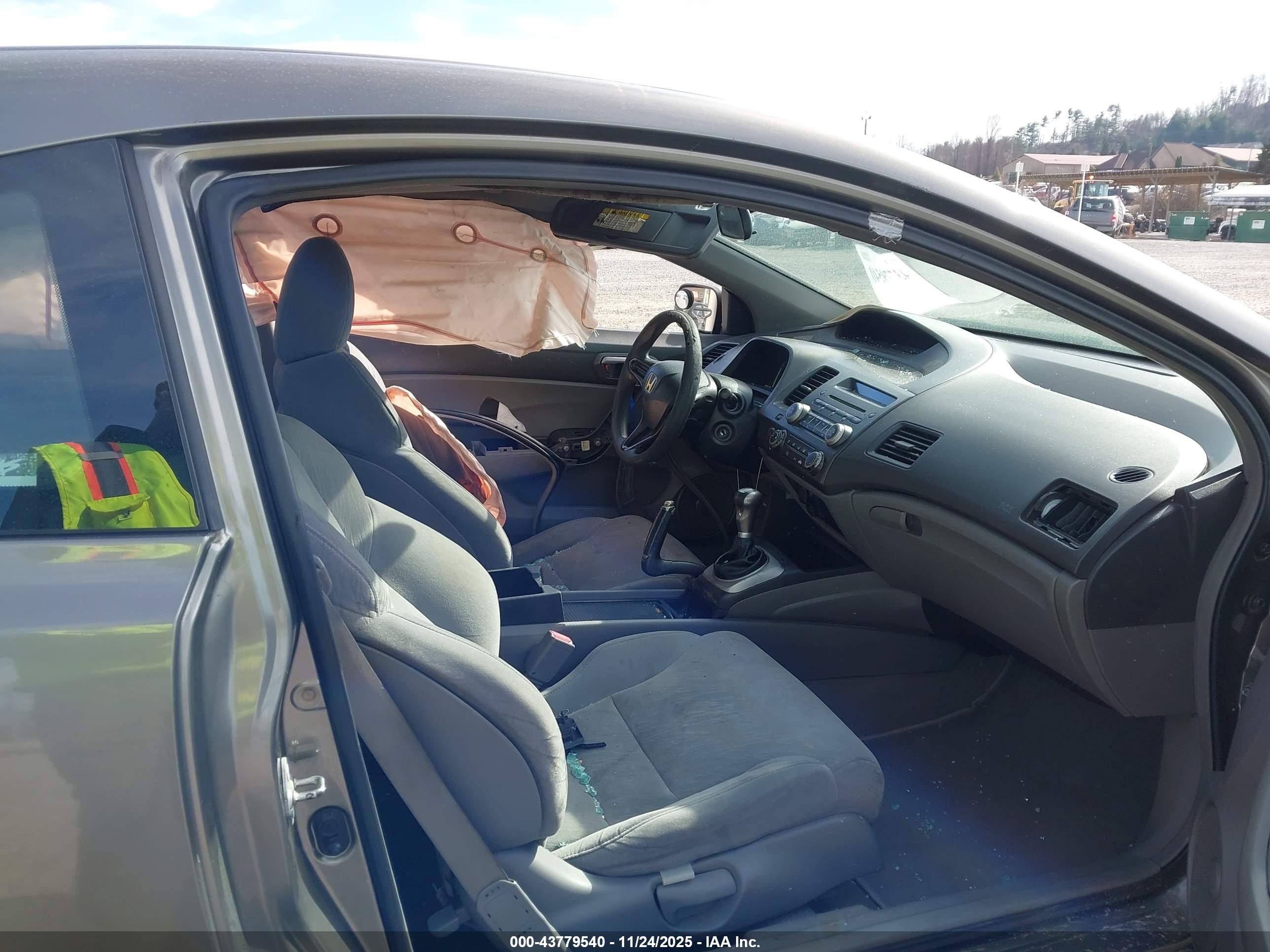 HONDA CIVIC image 5
