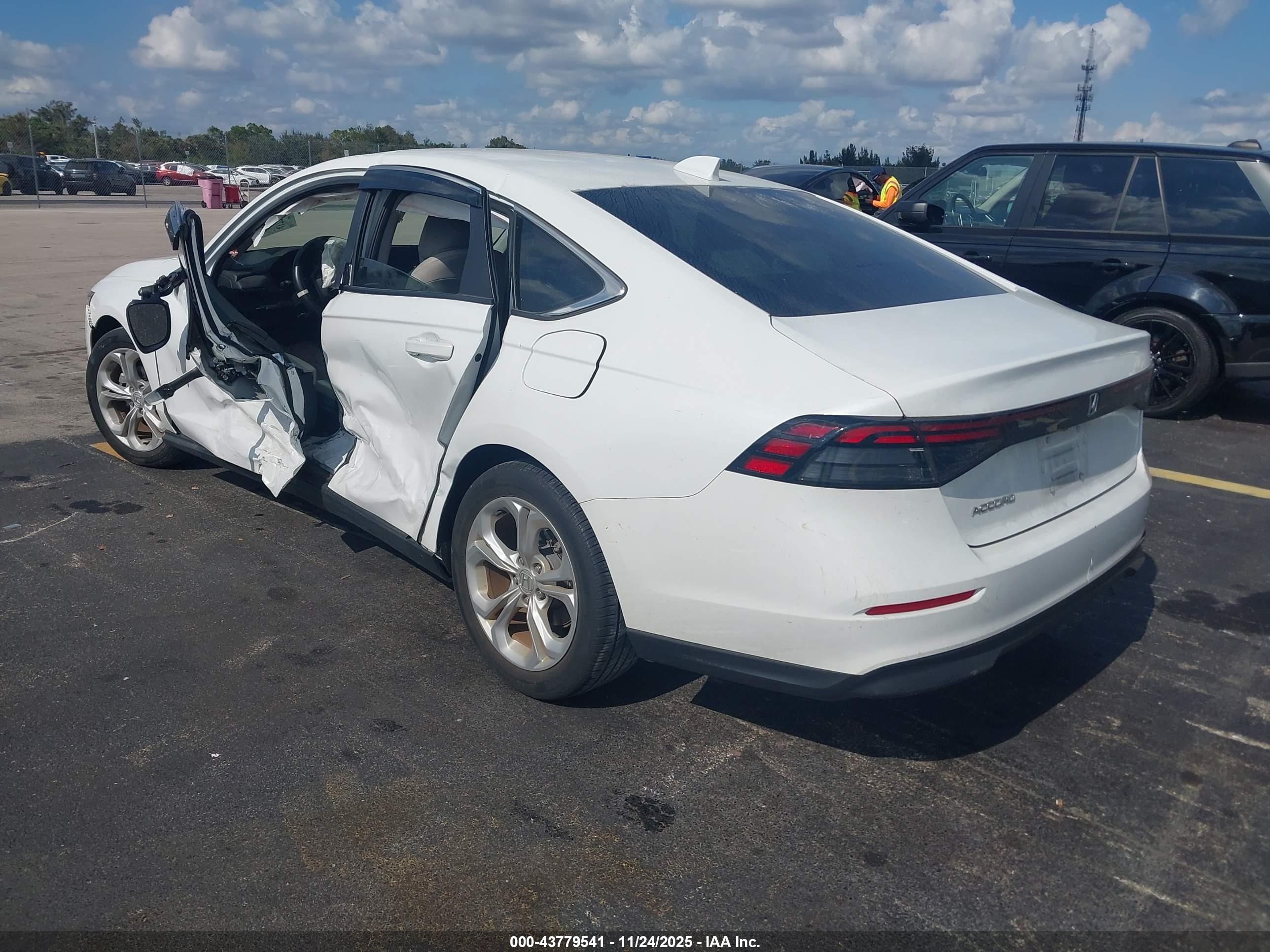HONDA ACCORD image 3