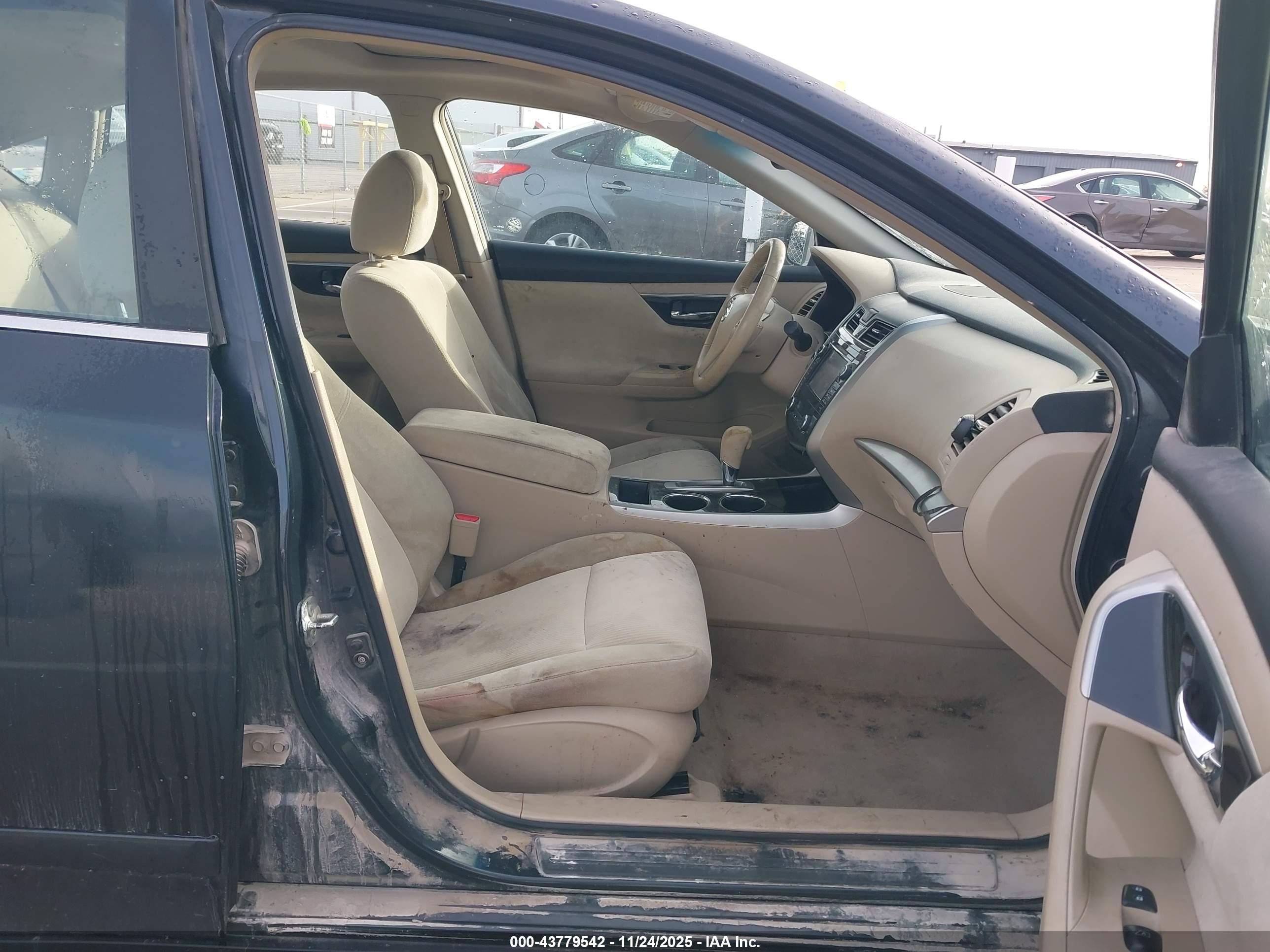 NISSAN ALTIMA image 5