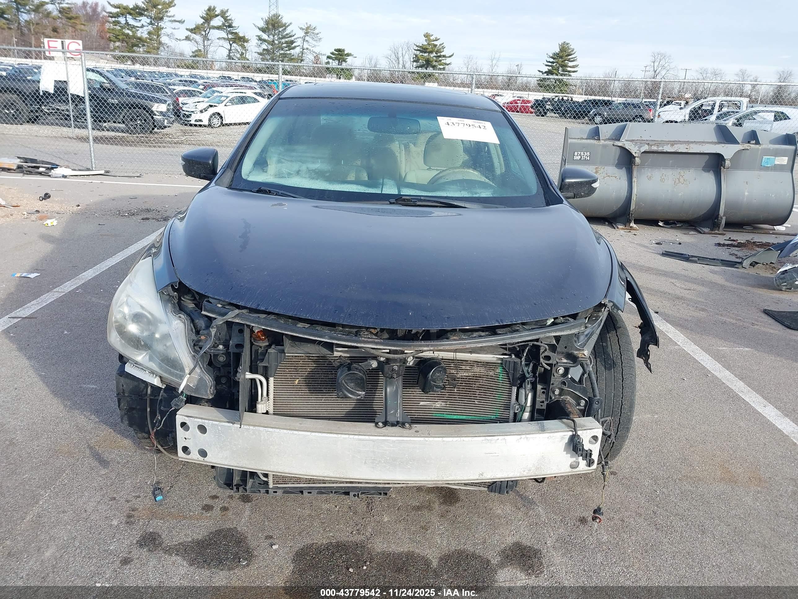 NISSAN ALTIMA image 6