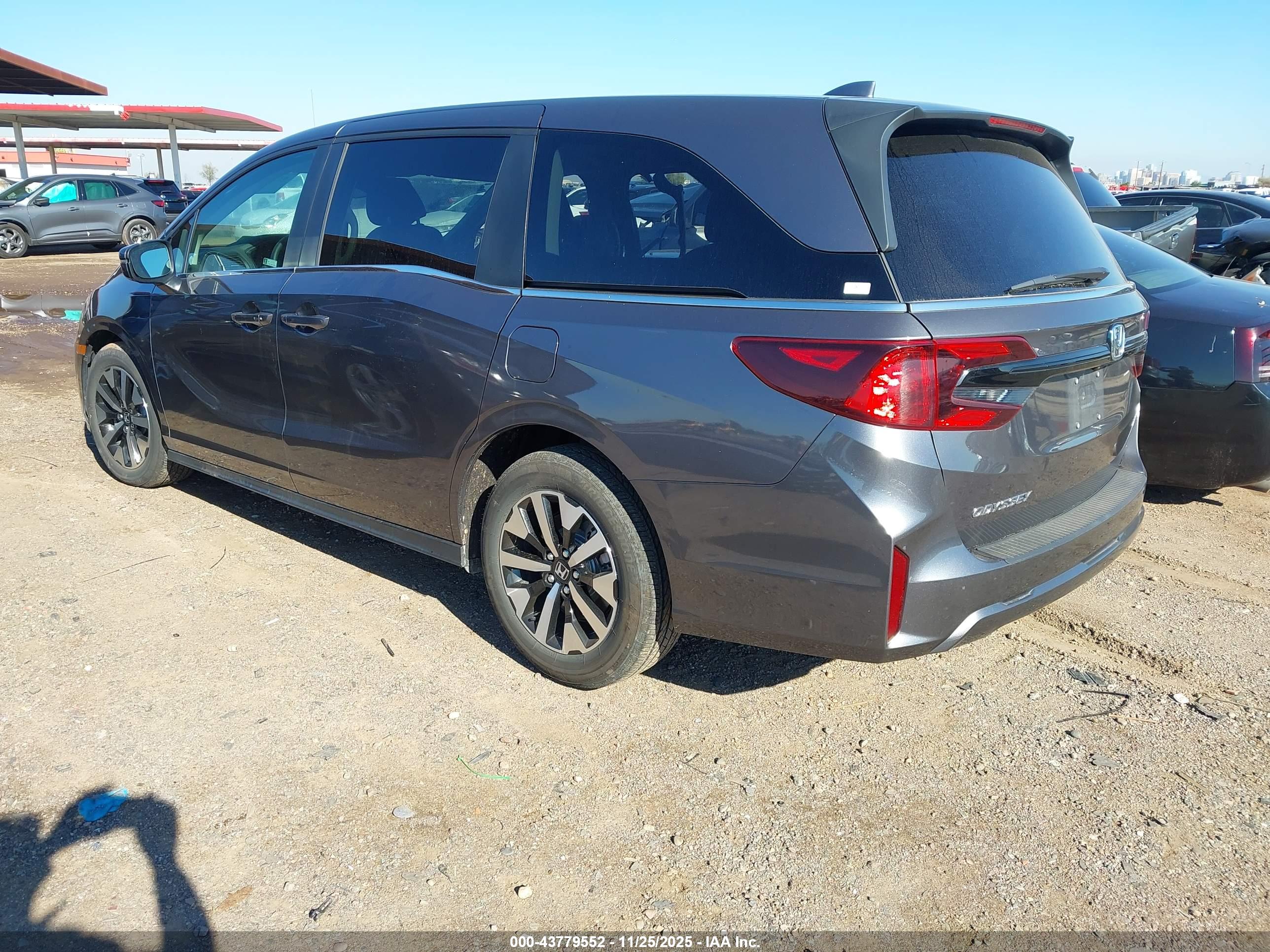 HONDA ODYSSEY image 3