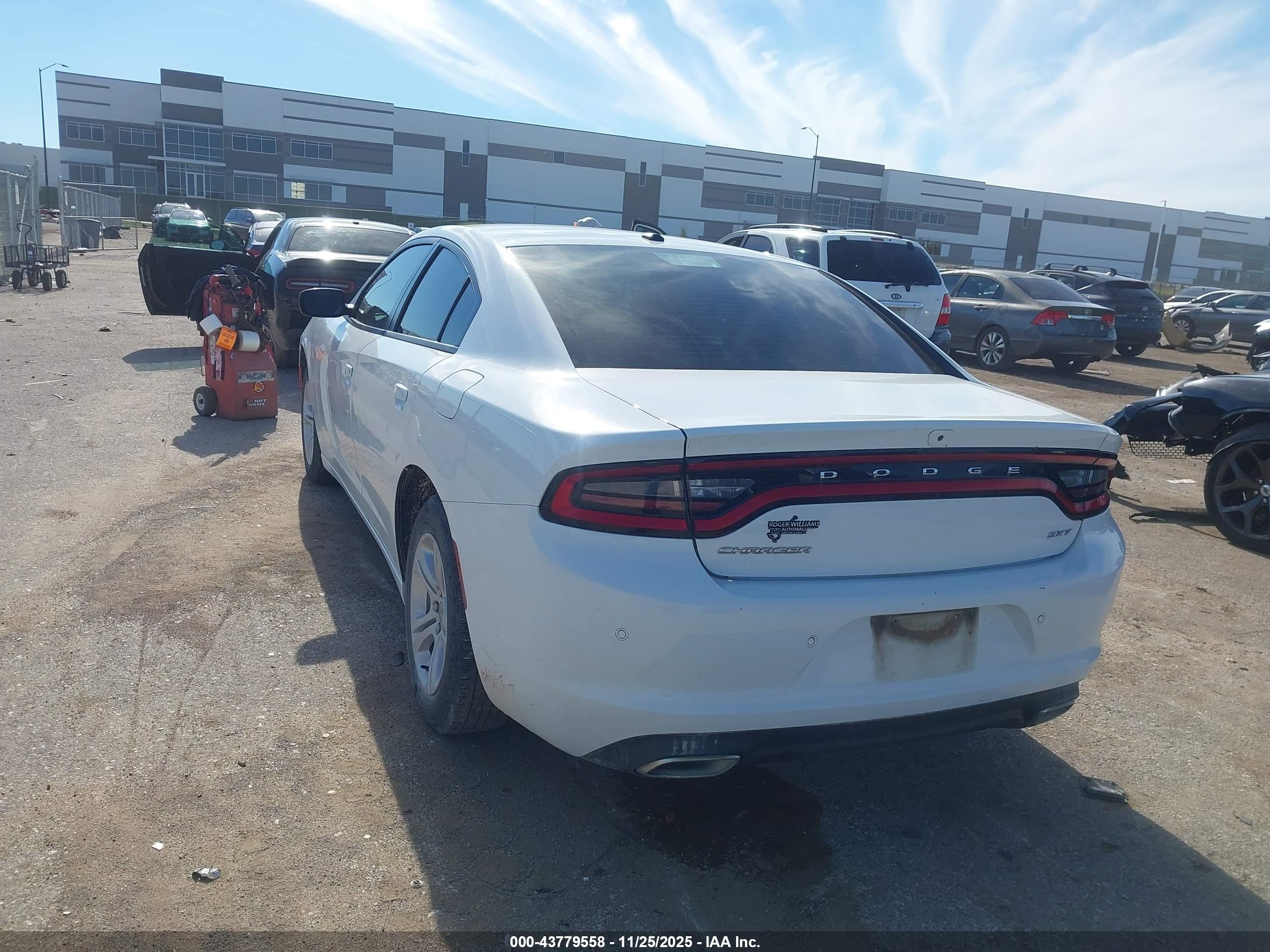 DODGE CHARGER image 3