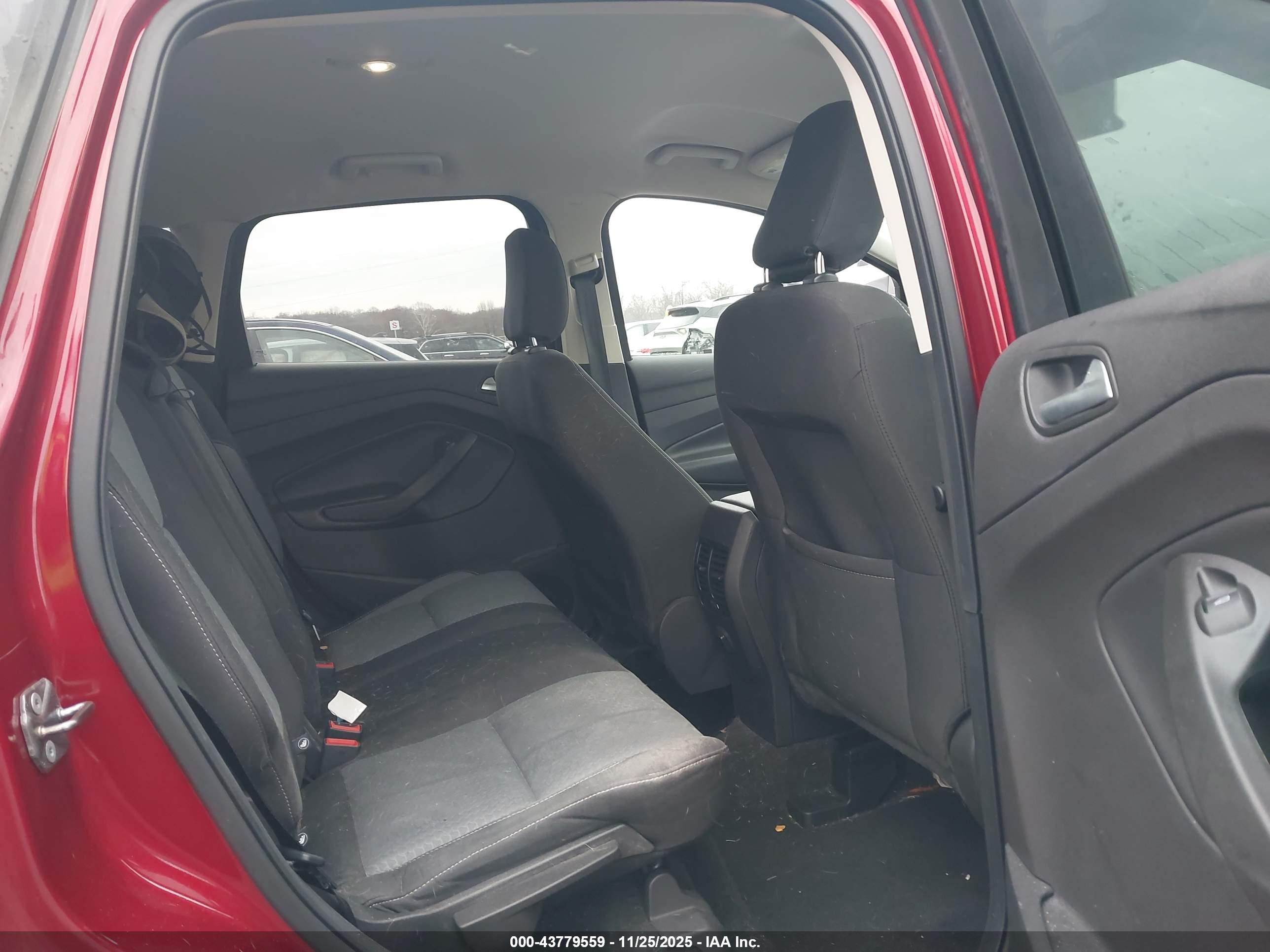 FORD ESCAPE image 8