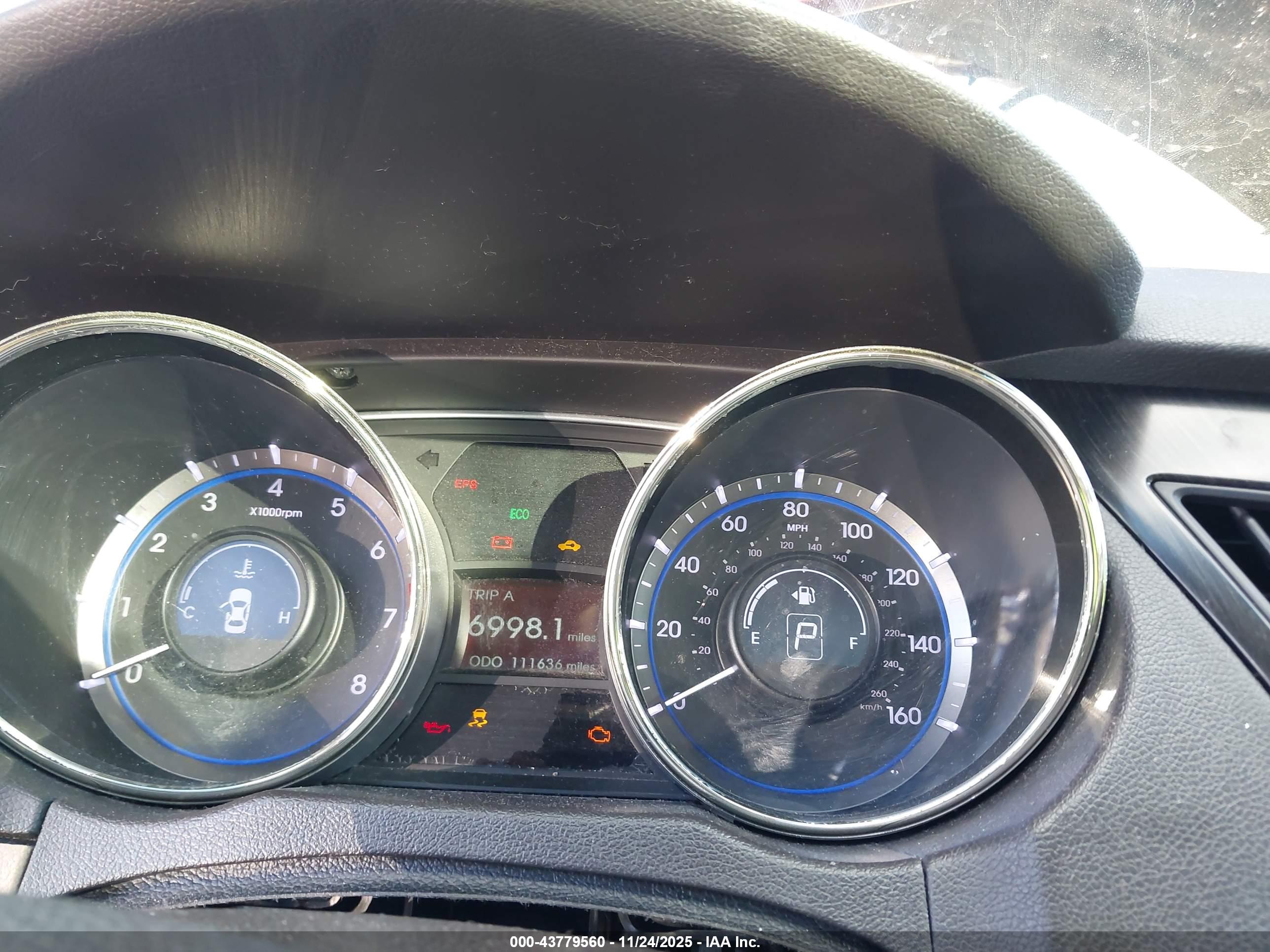 HYUNDAI SONATA image 7
