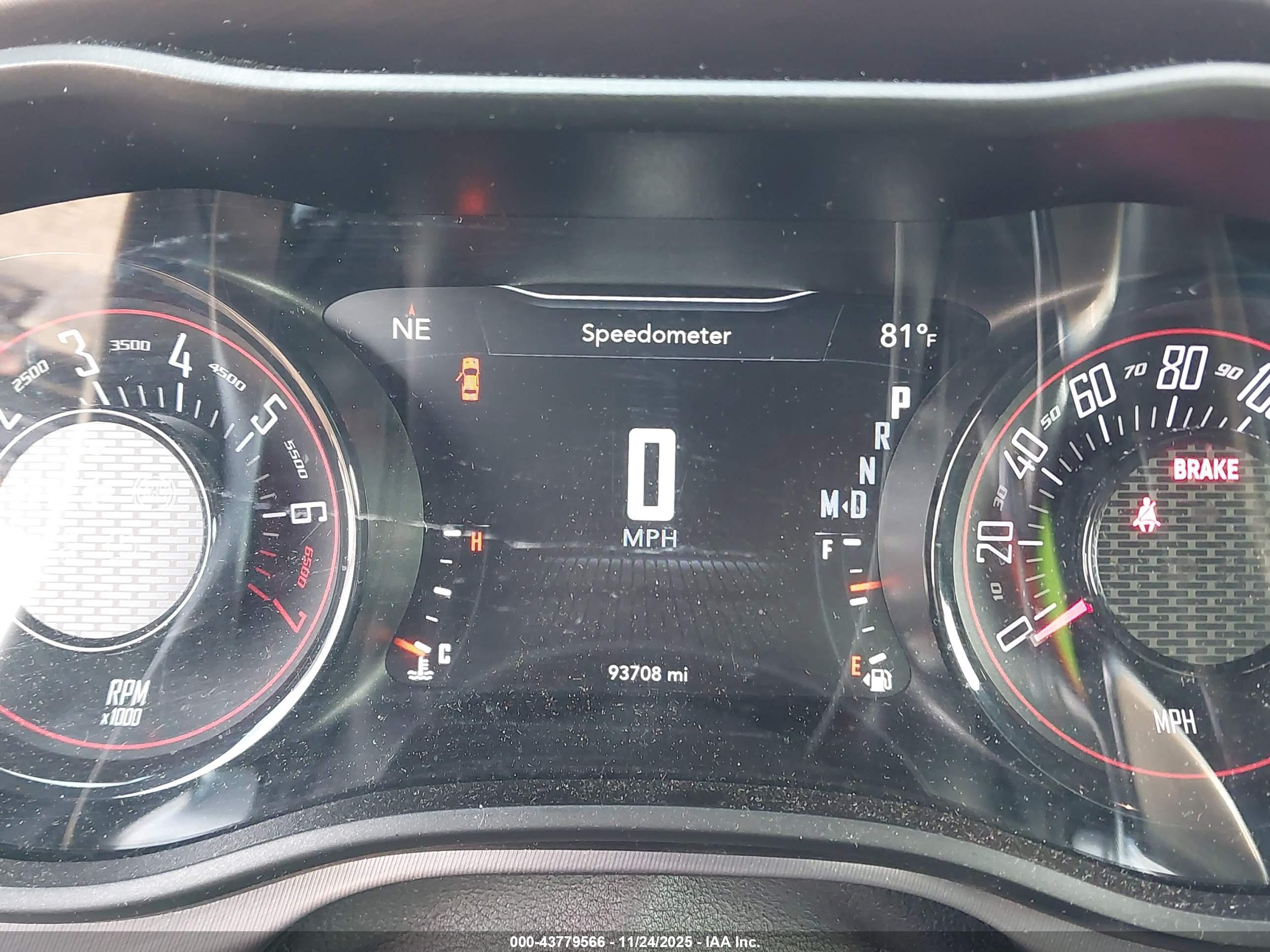 DODGE CHALLENGER image 7