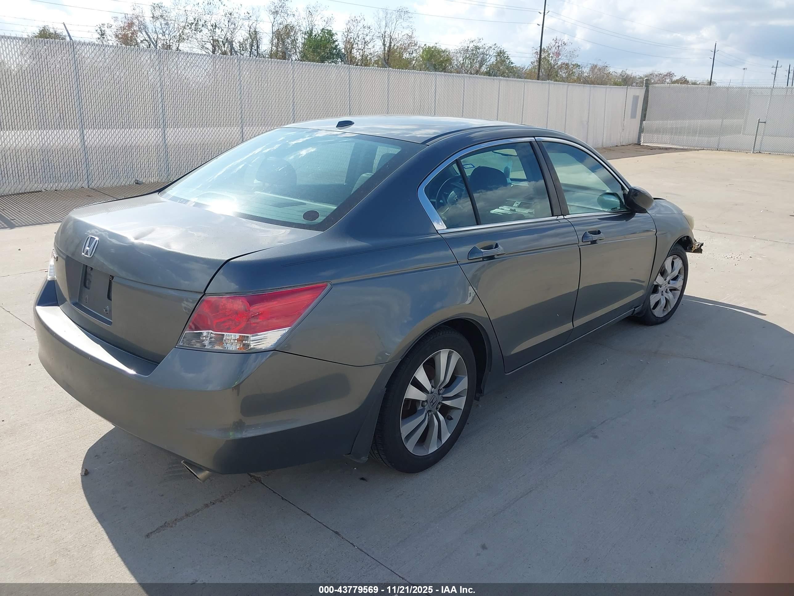 HONDA ACCORD image 4