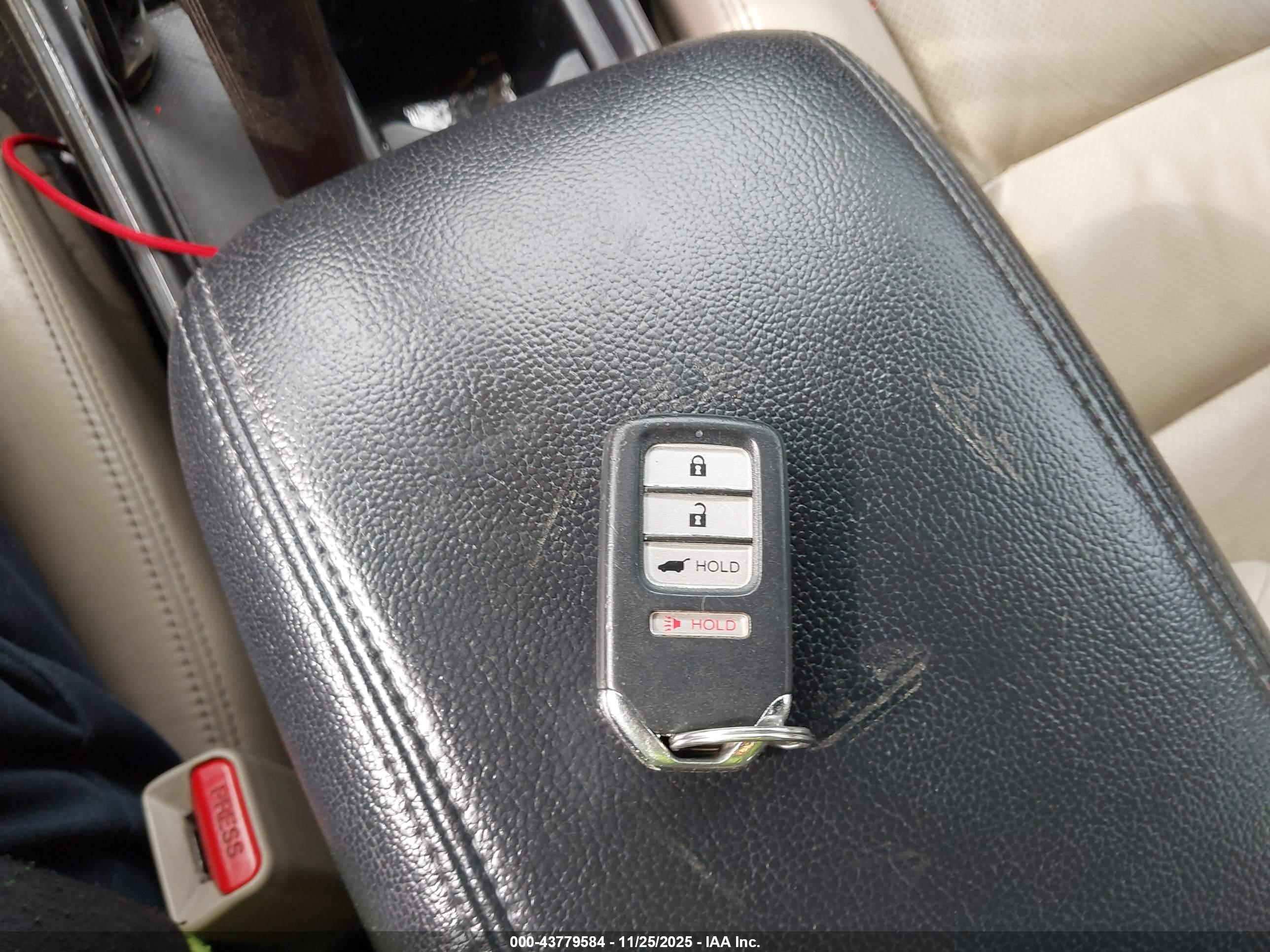 HONDA CR-V image 11
