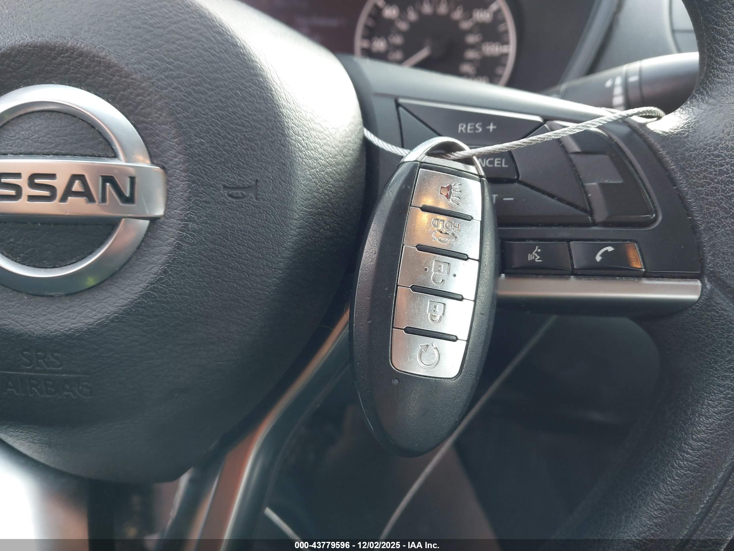 NISSAN ALTIMA image 11