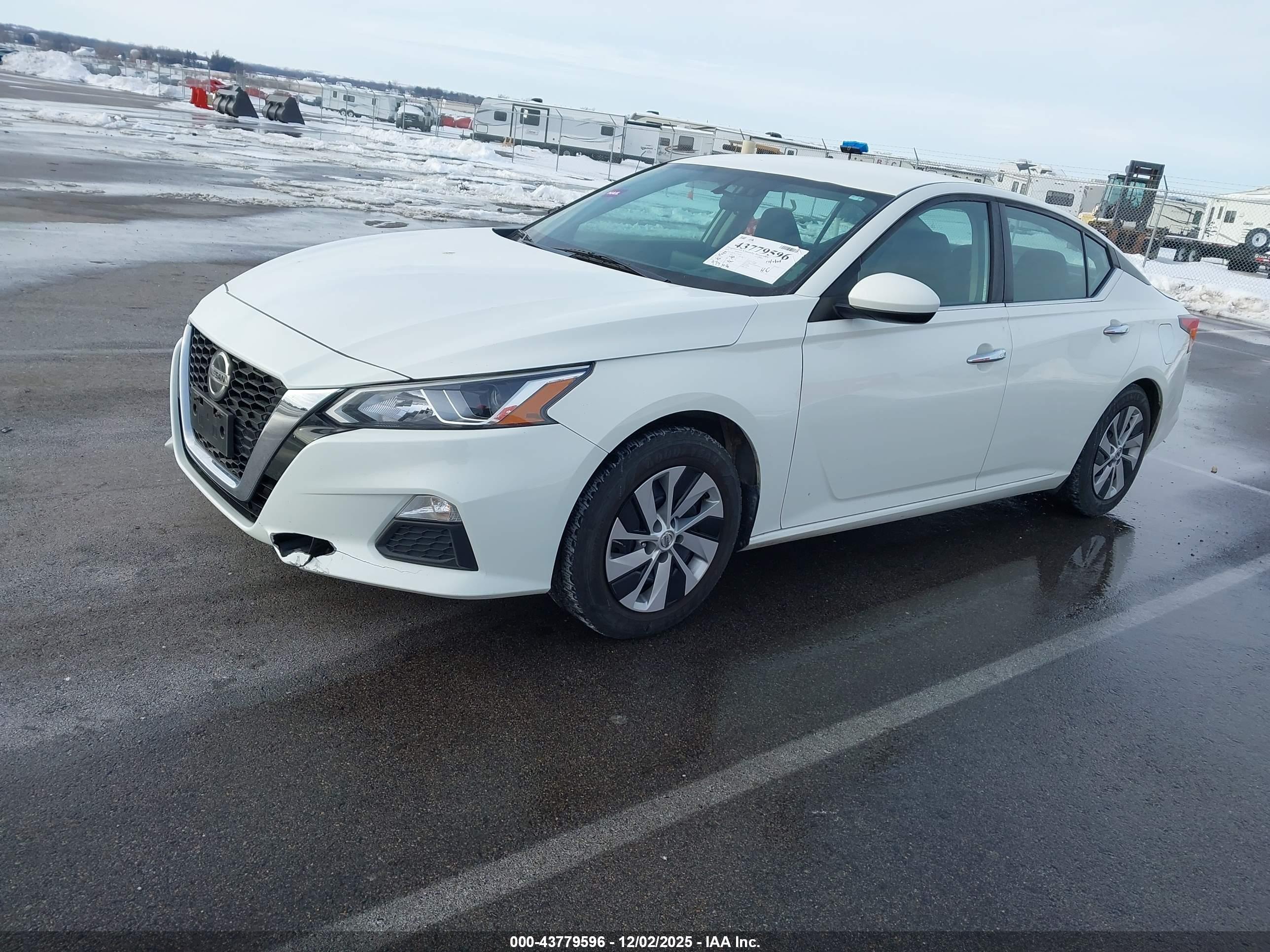 NISSAN ALTIMA image 2