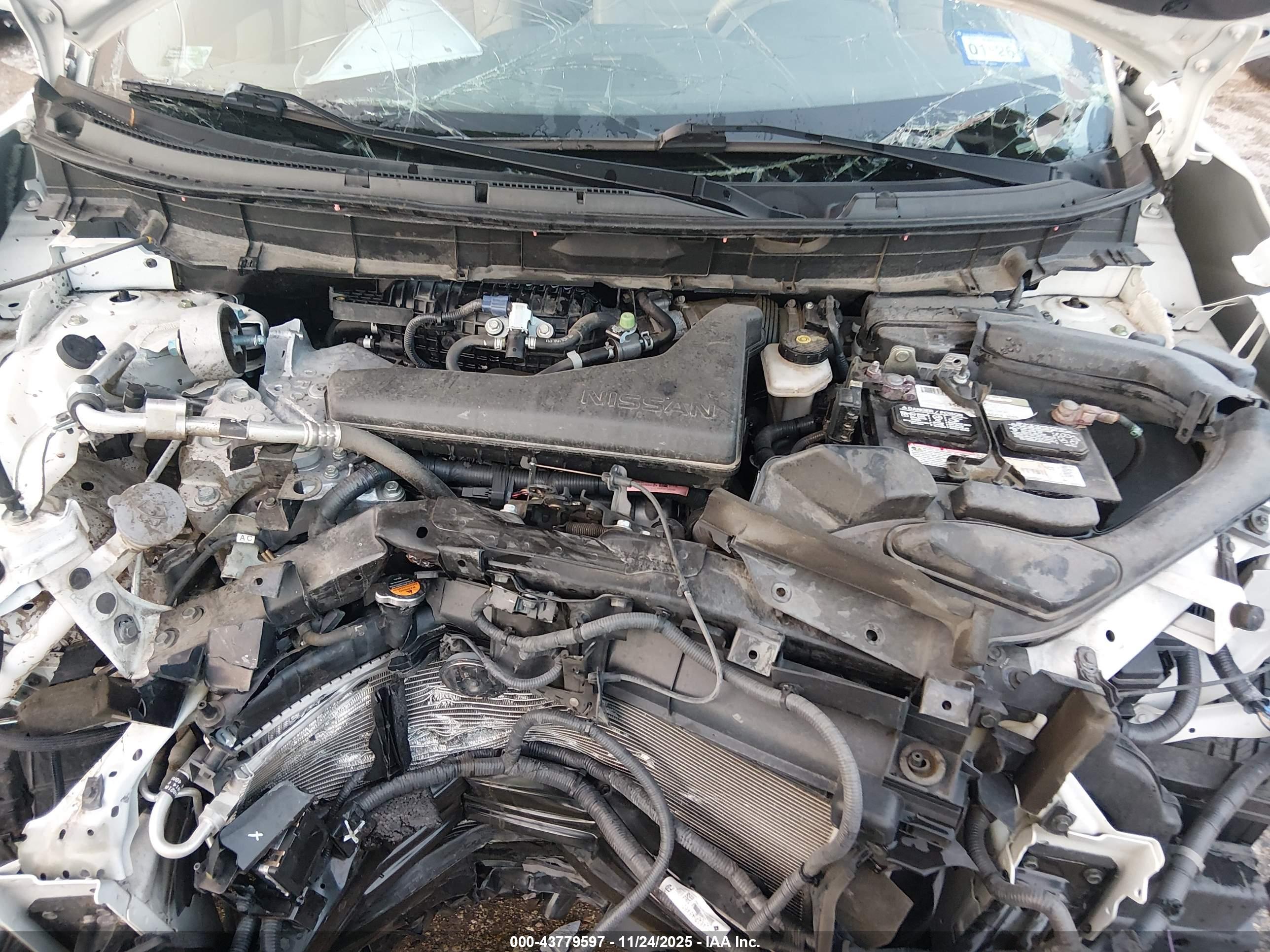 NISSAN ROGUE image 10