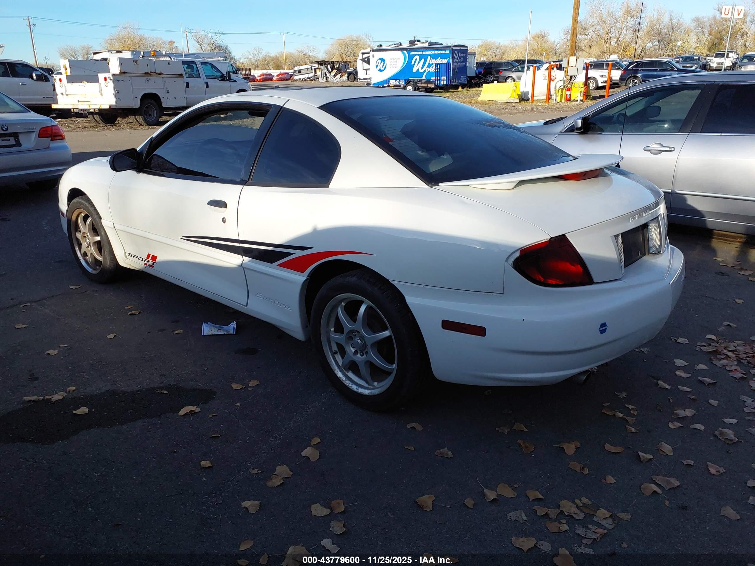 PONTIAC SUNFIRE image 3