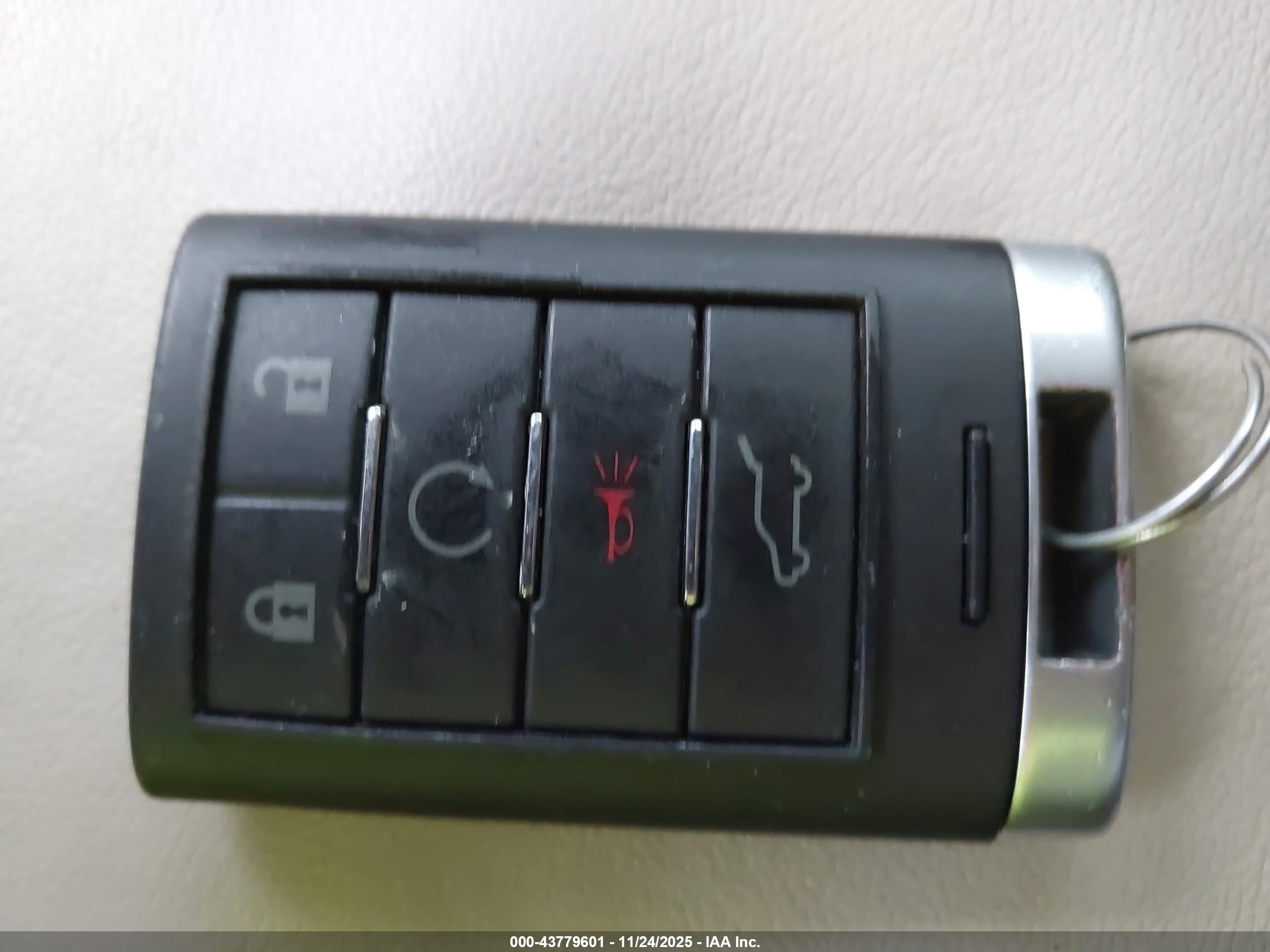 CADILLAC SRX image 11