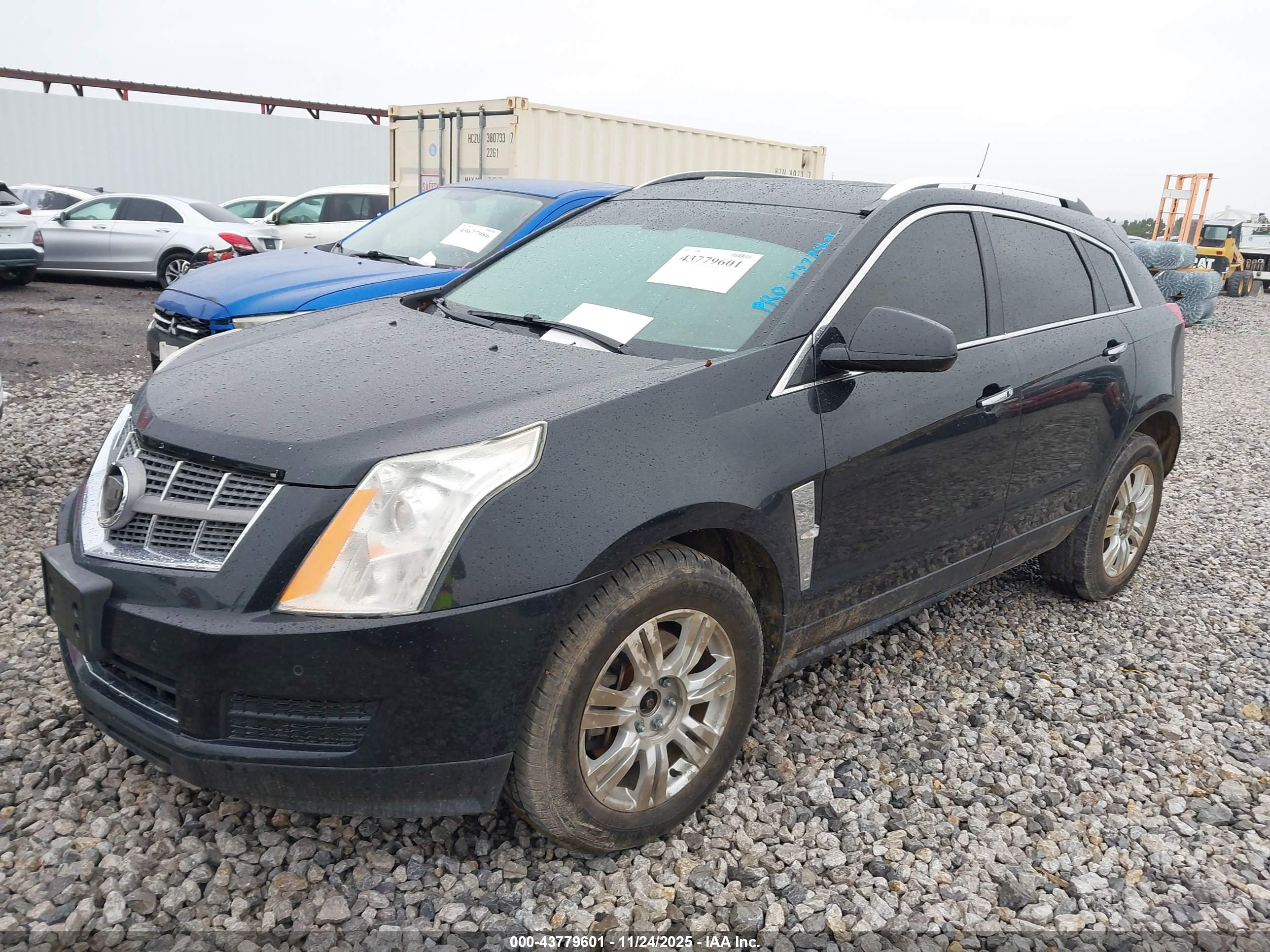 CADILLAC SRX image 2