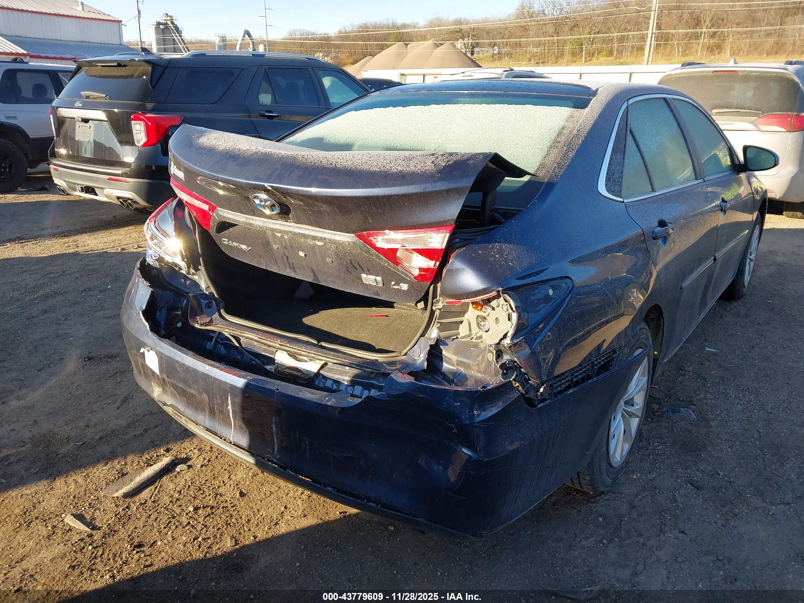 TOYOTA CAMRY image 6