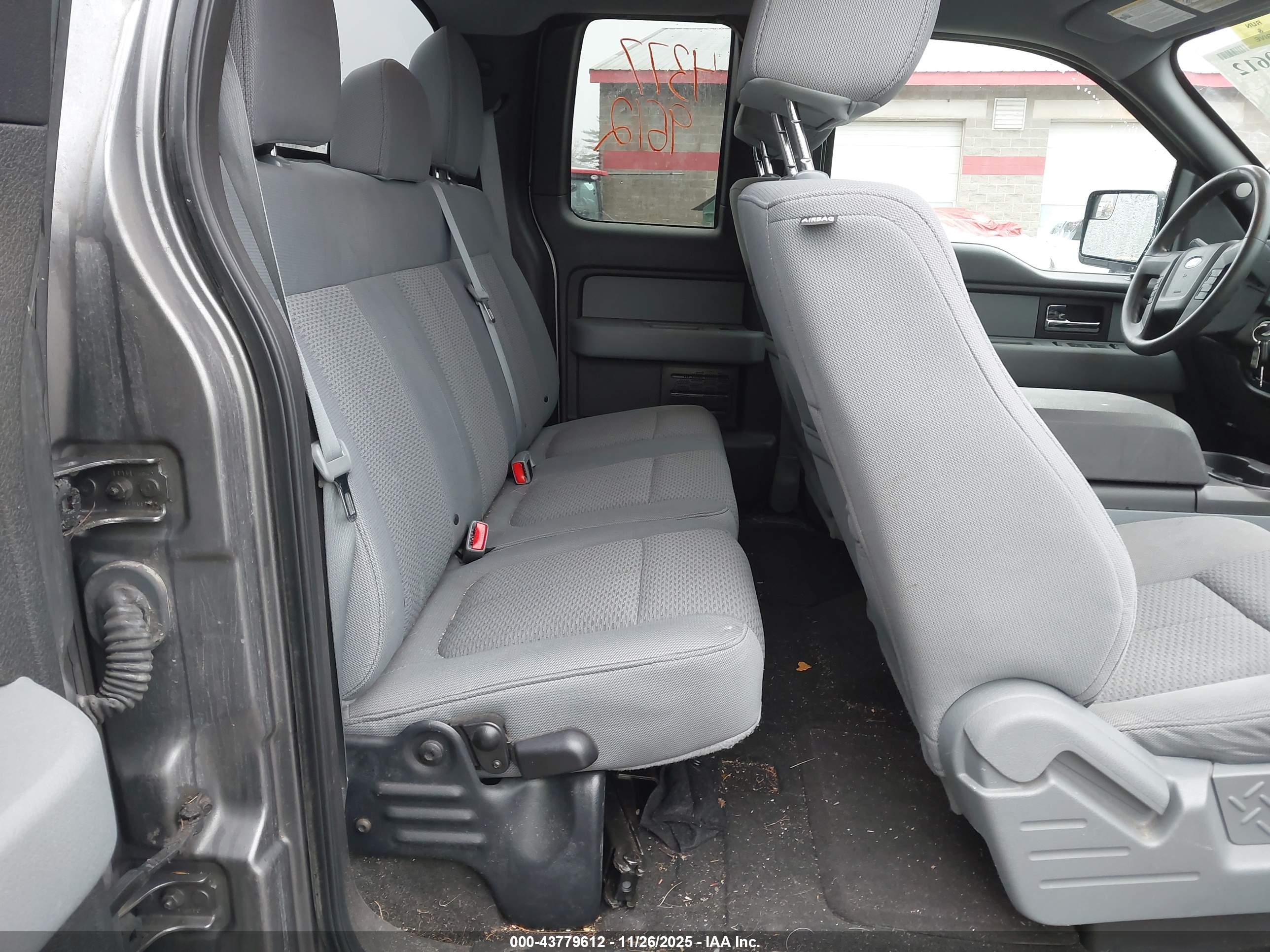 FORD F-150 image 8