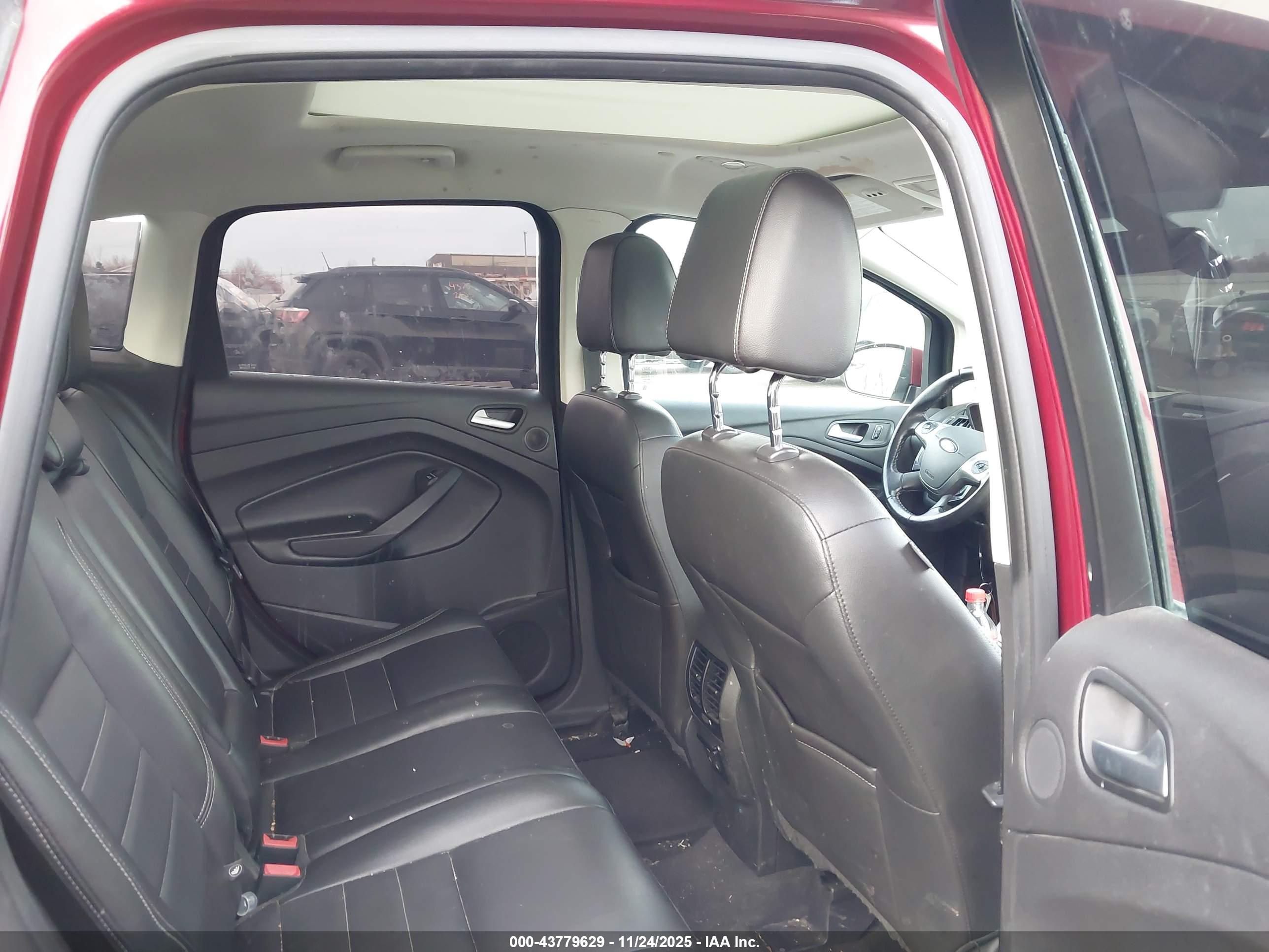 FORD C-MAX image 8