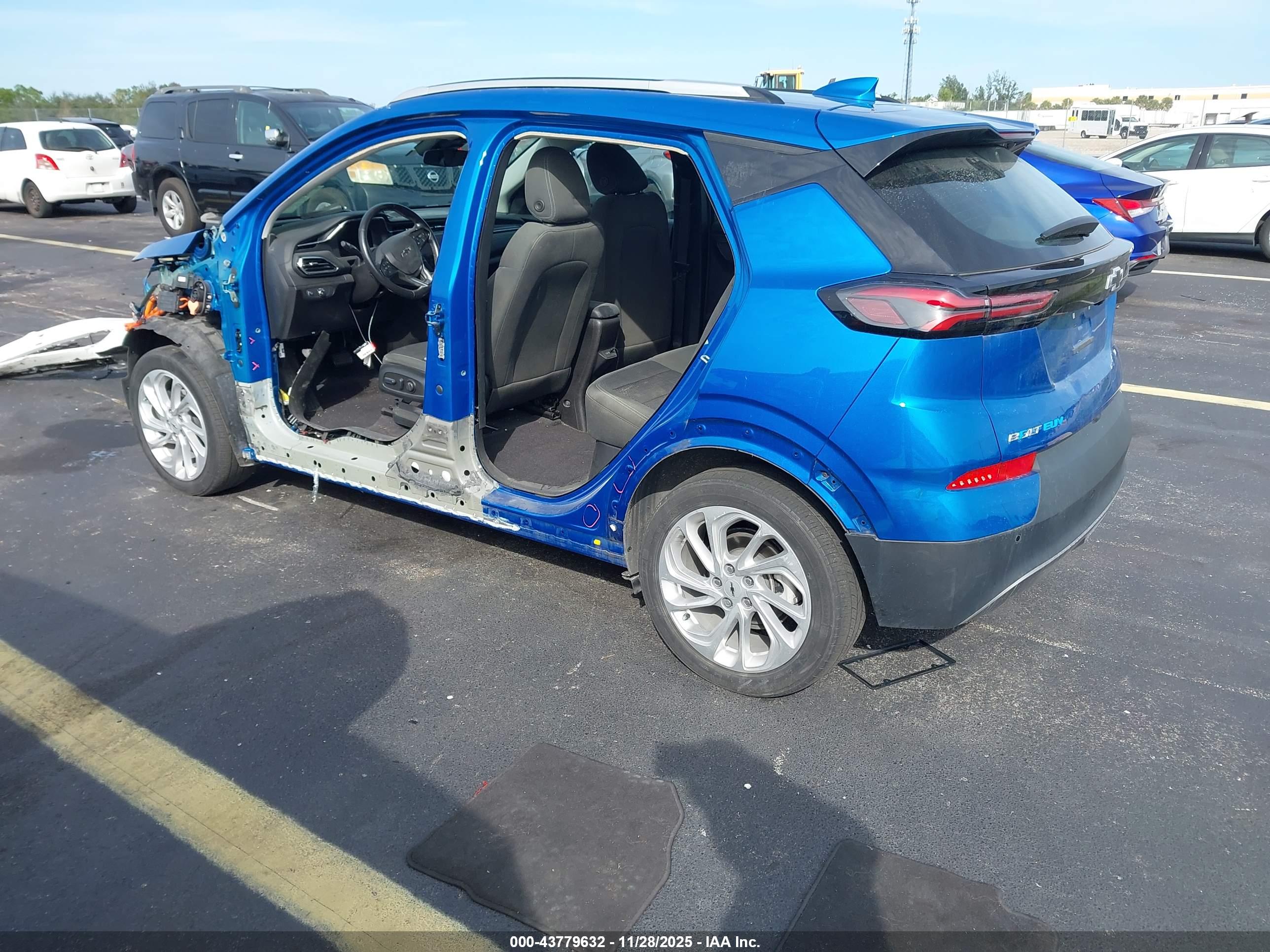 CHEVROLET BOLT image 3