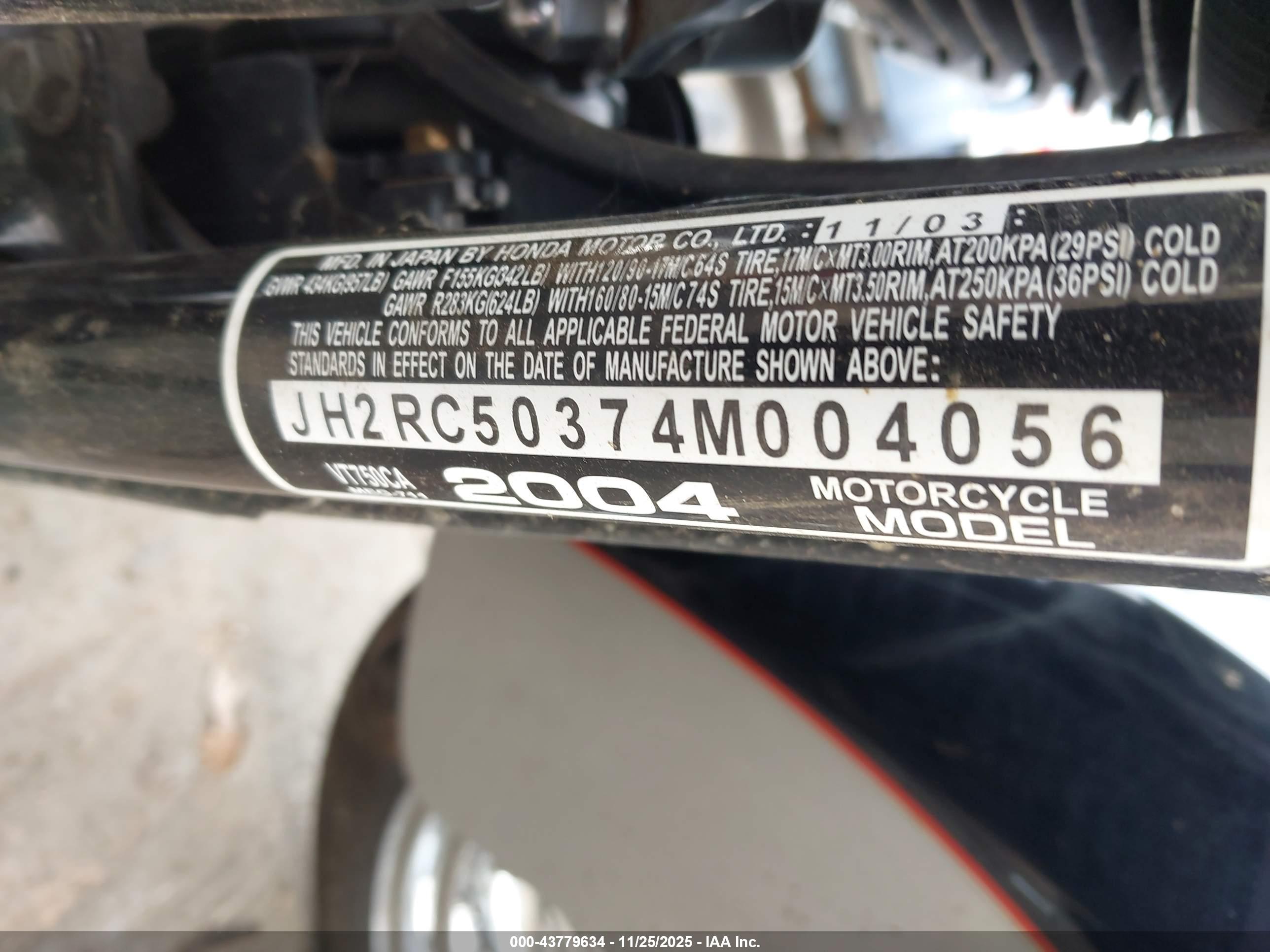 HONDA VT750 image 10